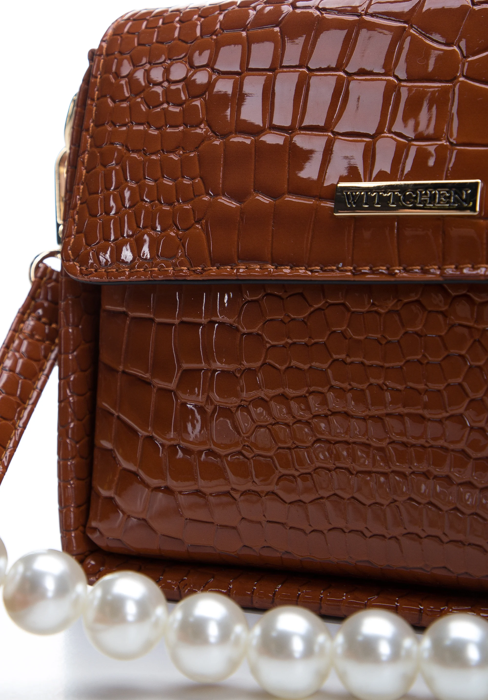 Damska minitorebka z rączką z koralików