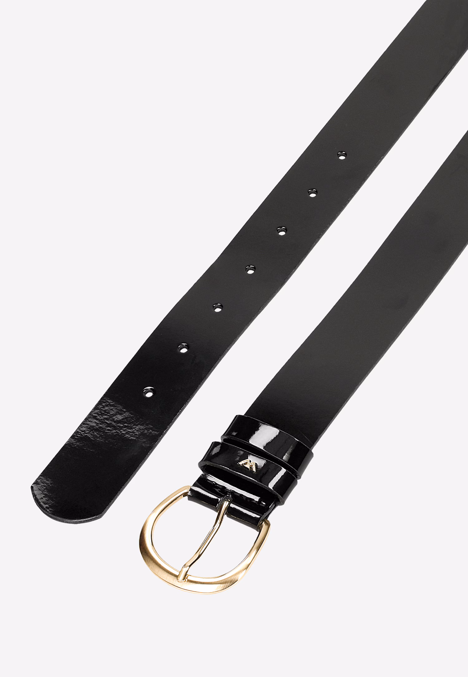 Brązowy pasek ze złotą klamrą