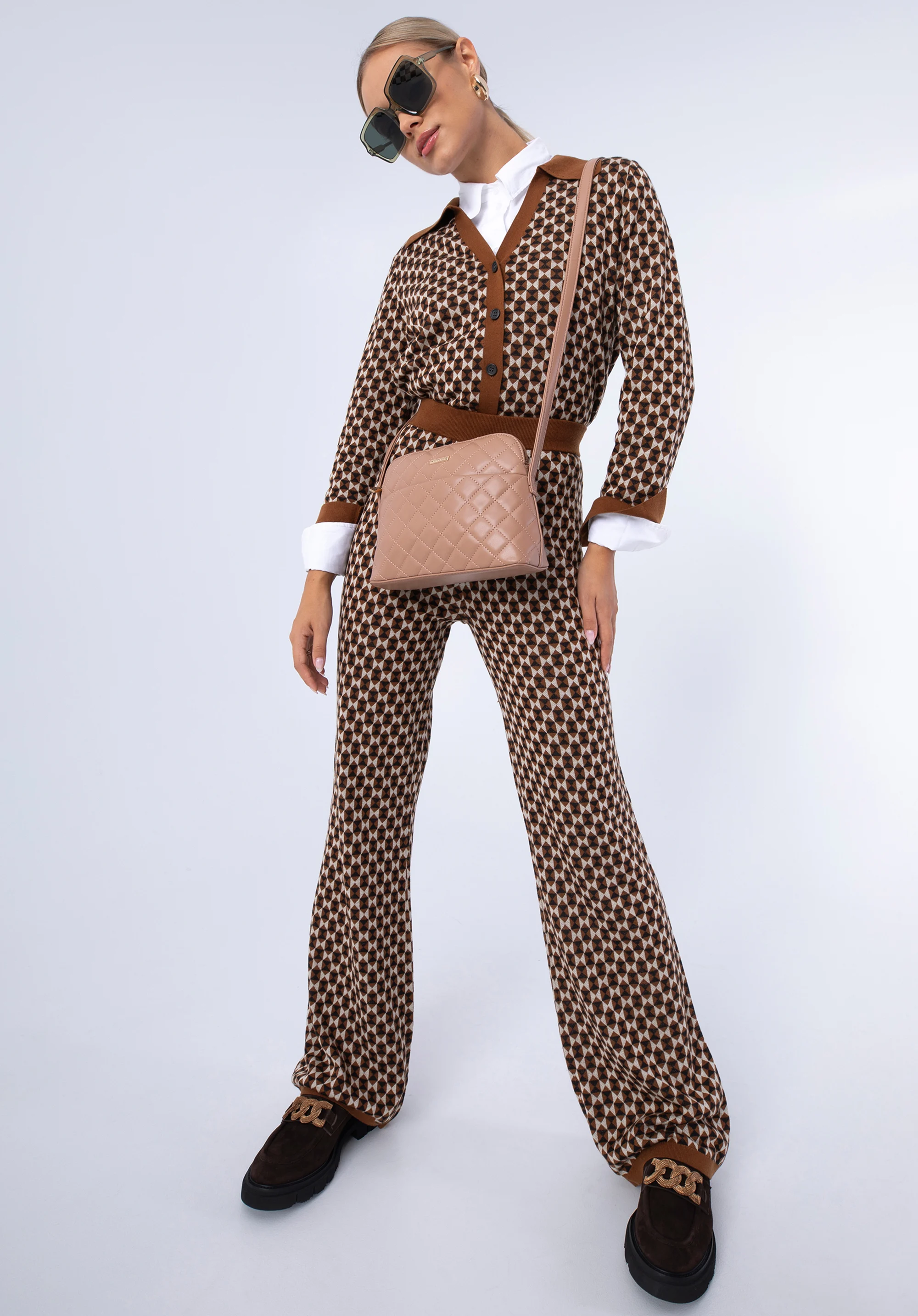 Damska listonoszka z geometrycznie pikowanej ekoskóry