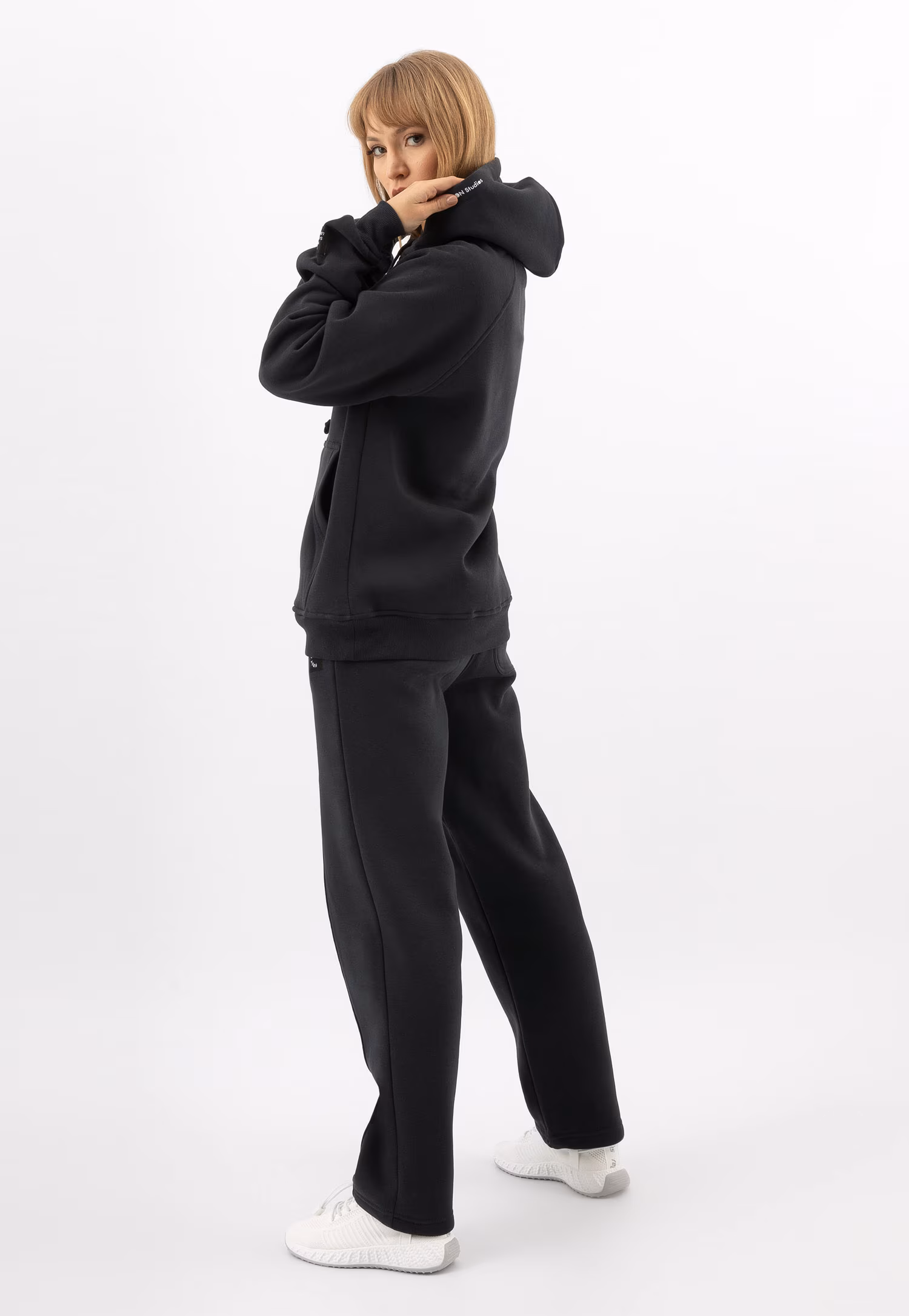 RELAKS bluza damska w kolorze ciemnego popielu z czarnym napisem