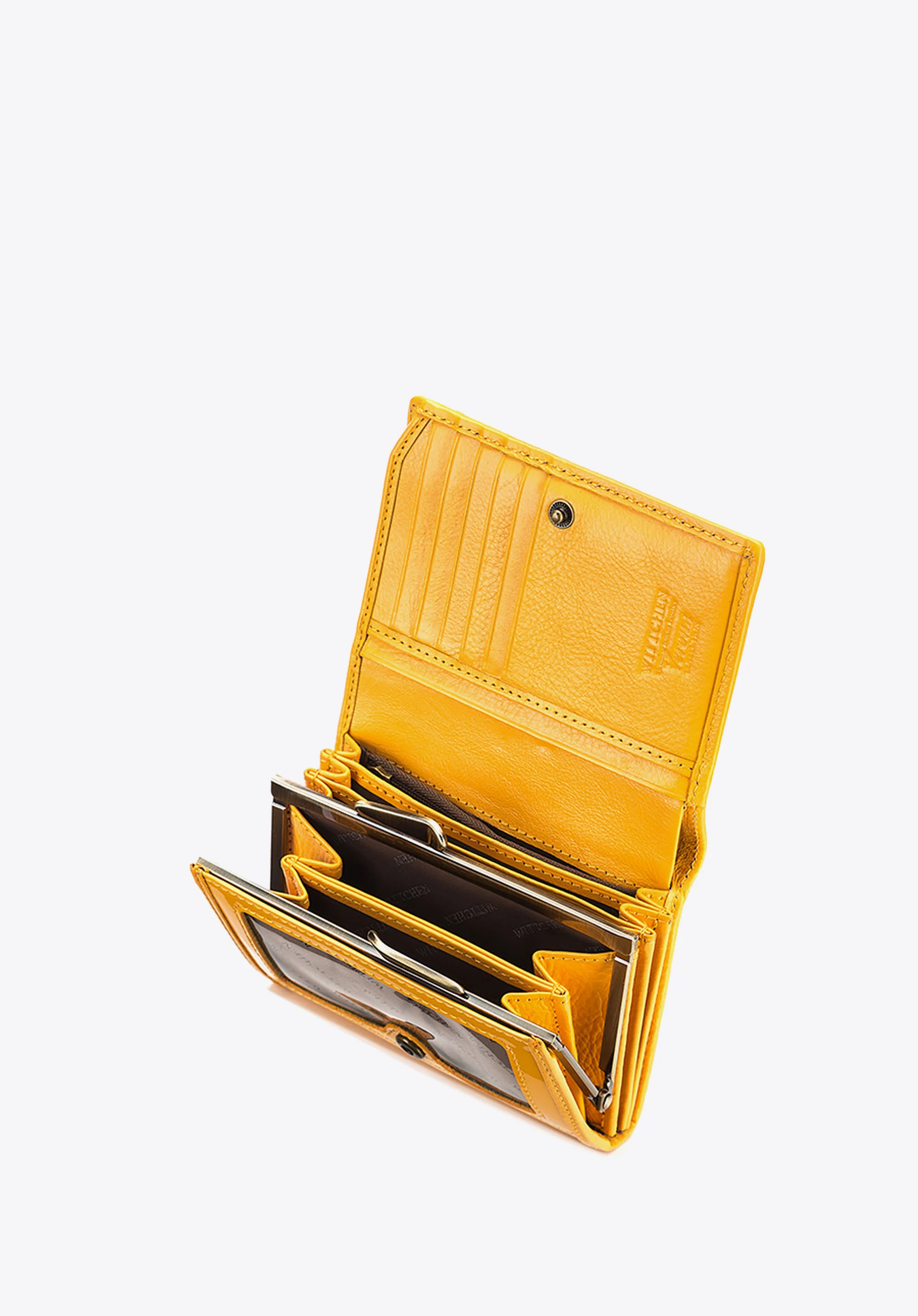 Damski portfel ze skóry lakierowany średni