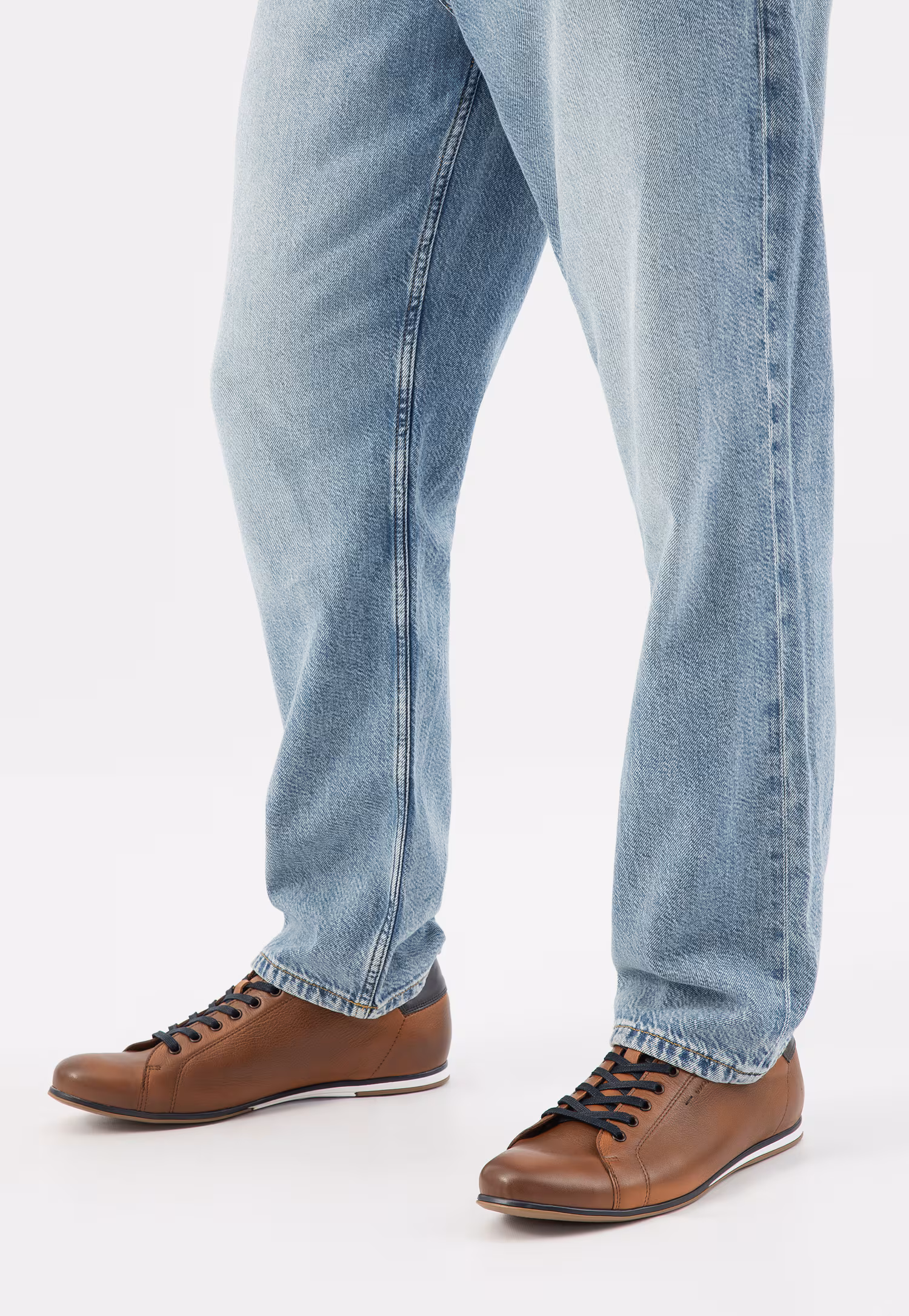 Granatowe sneakersy męskie z dwoiny welurowej