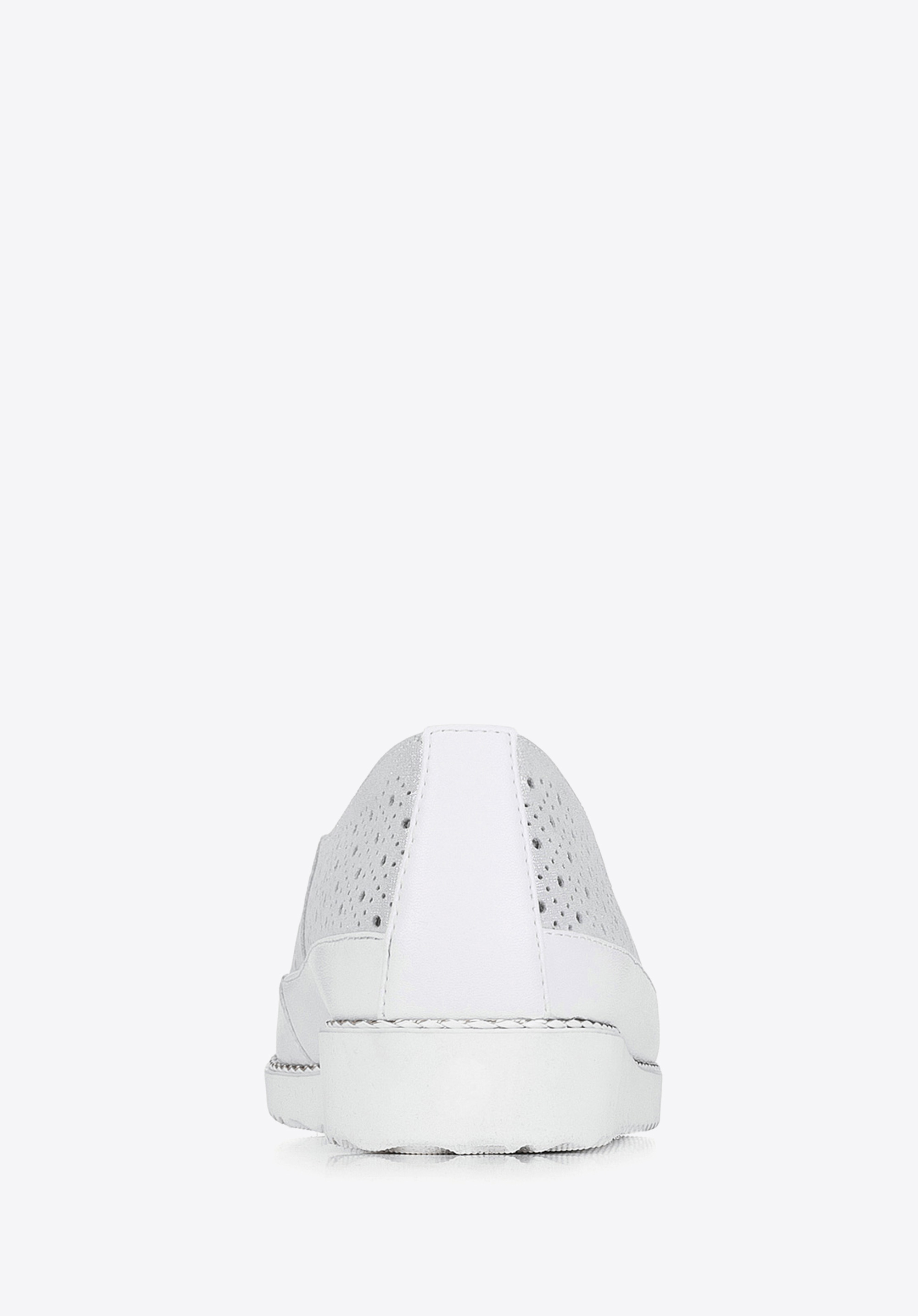 Damskie półbuty z ażurowej skóry