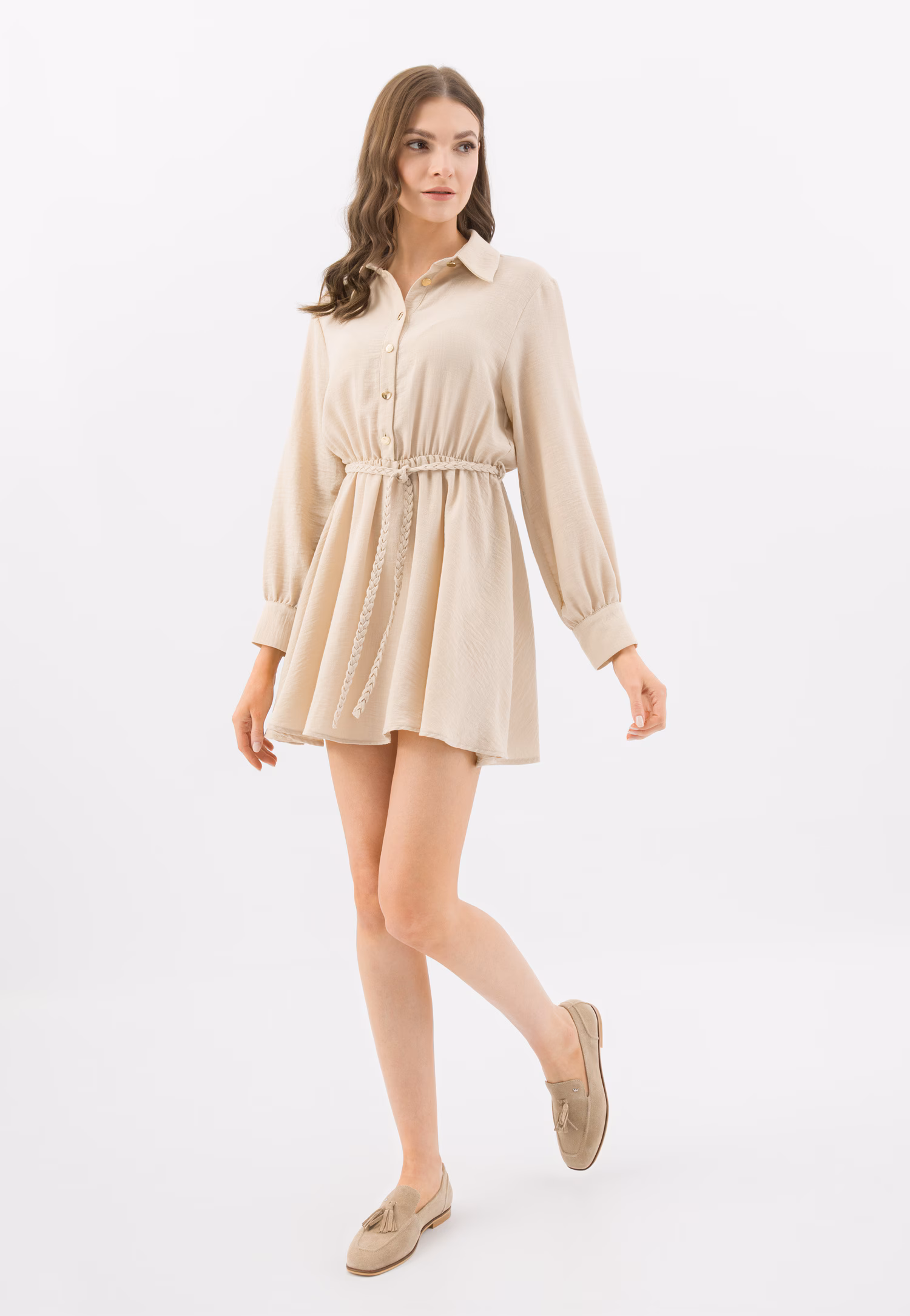 Beżowe lordsy z chwostami