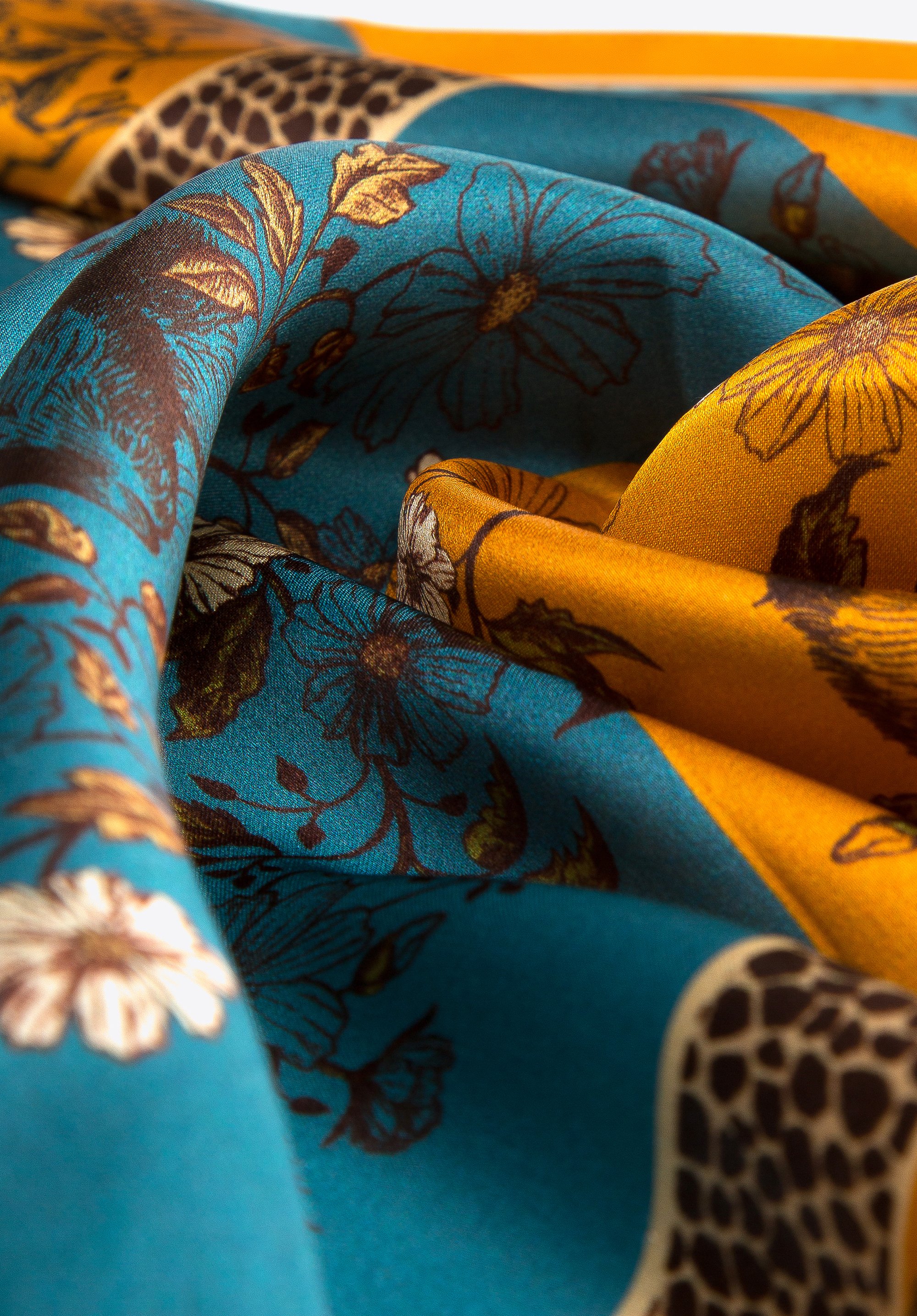 Damska apaszka jedwabna we wzory