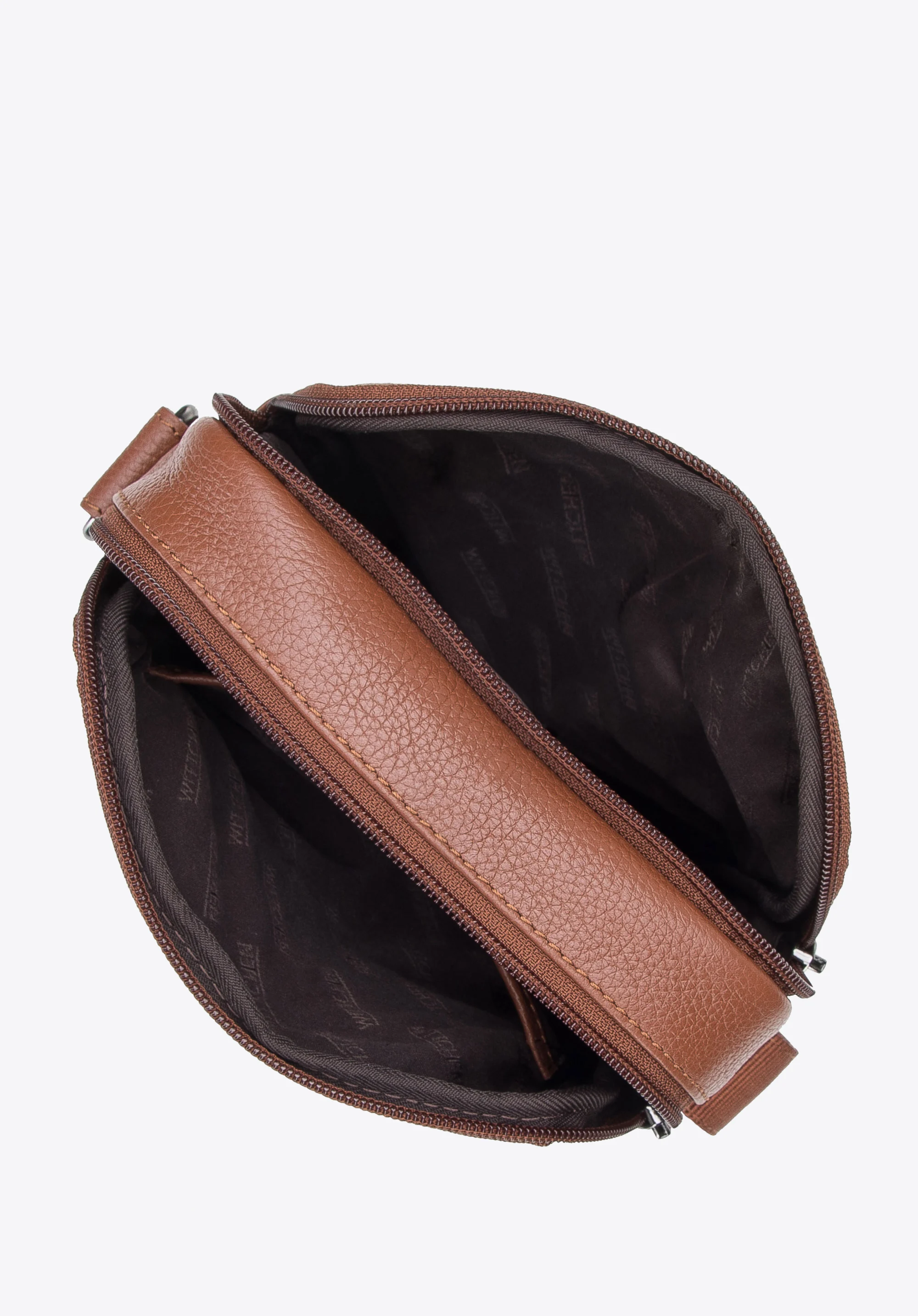 Męska listonoszka skórzana z pionowym paskiem