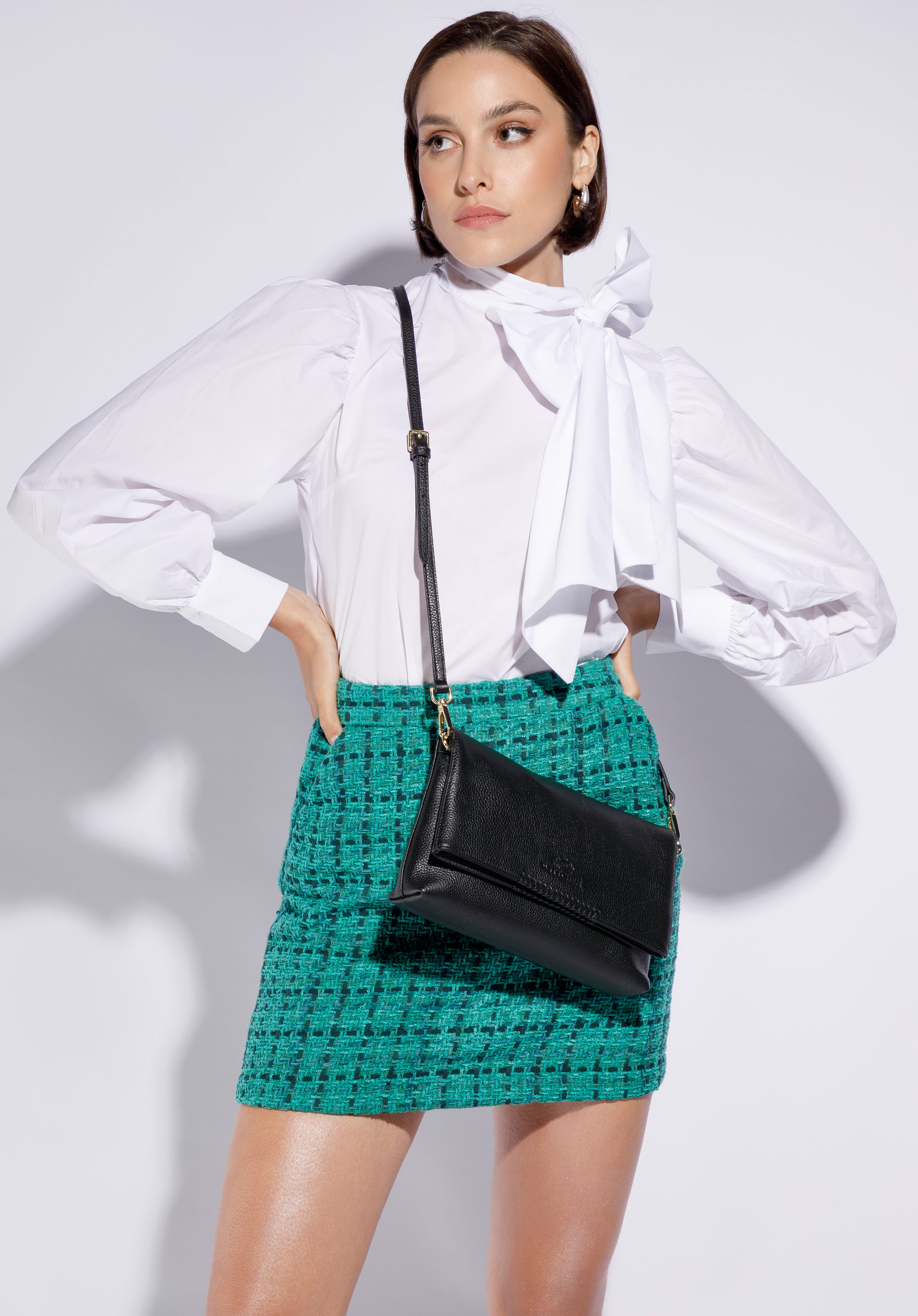 Damska listonoszka skórzana z rzemykiem