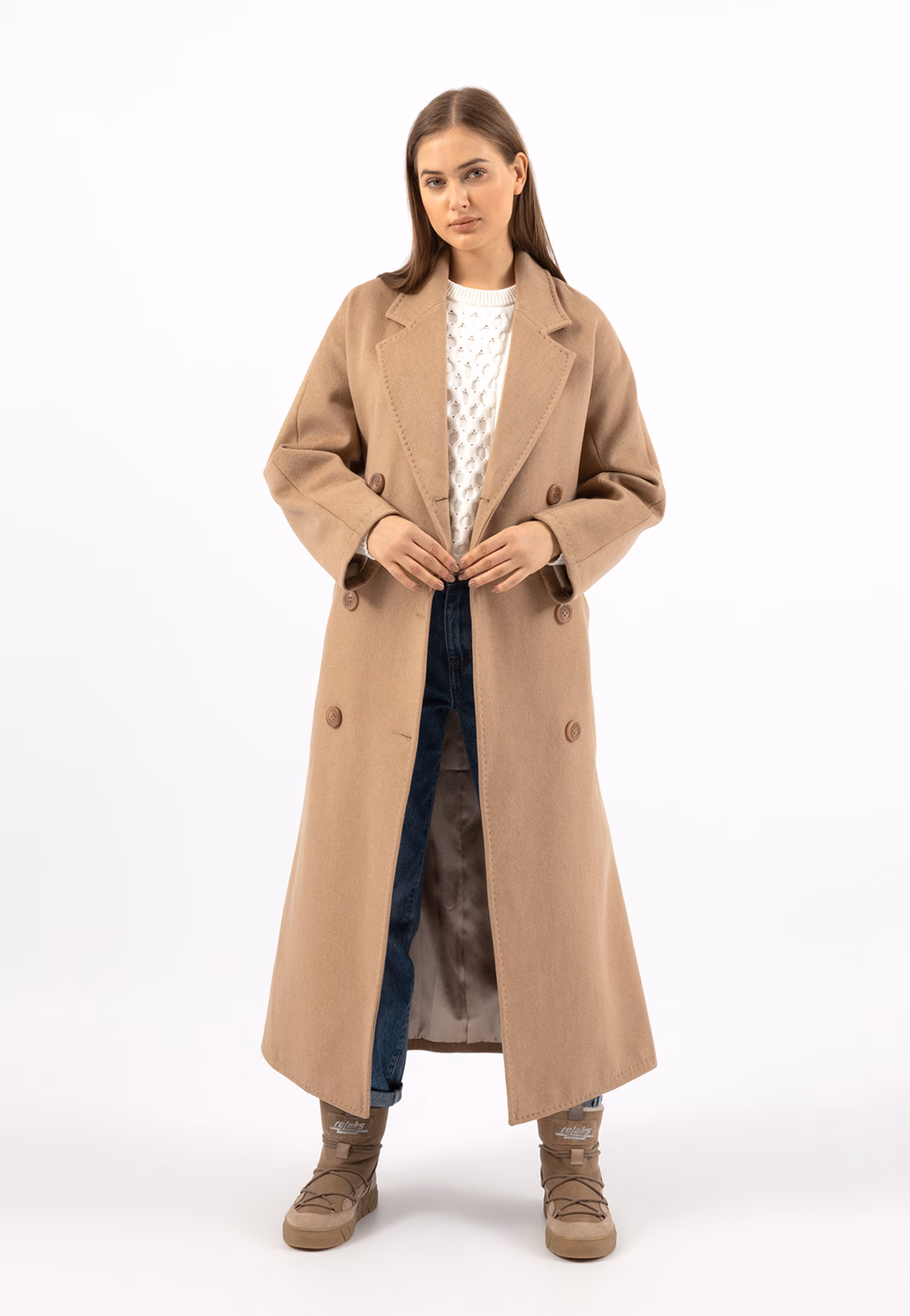 RELAKS płaszcz damski długi w kolorze beżowym