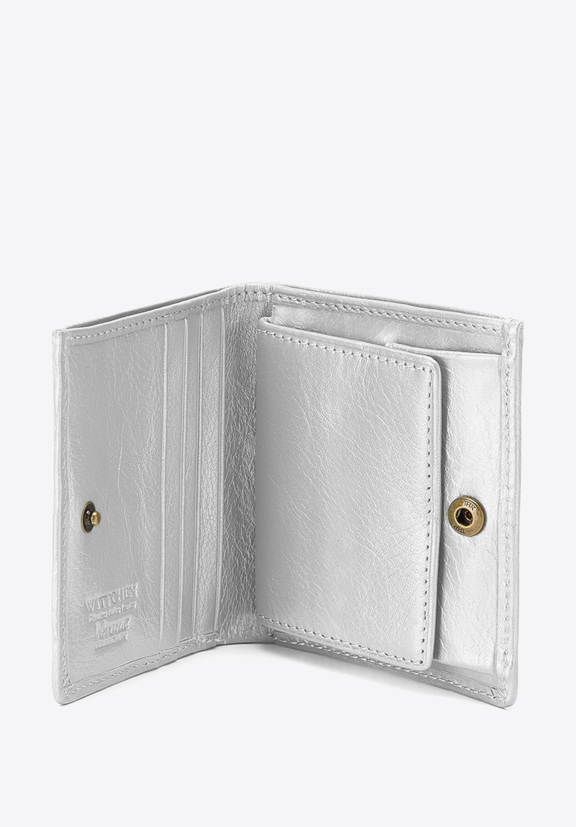 Damski portfel ze skóry lakierowany mały