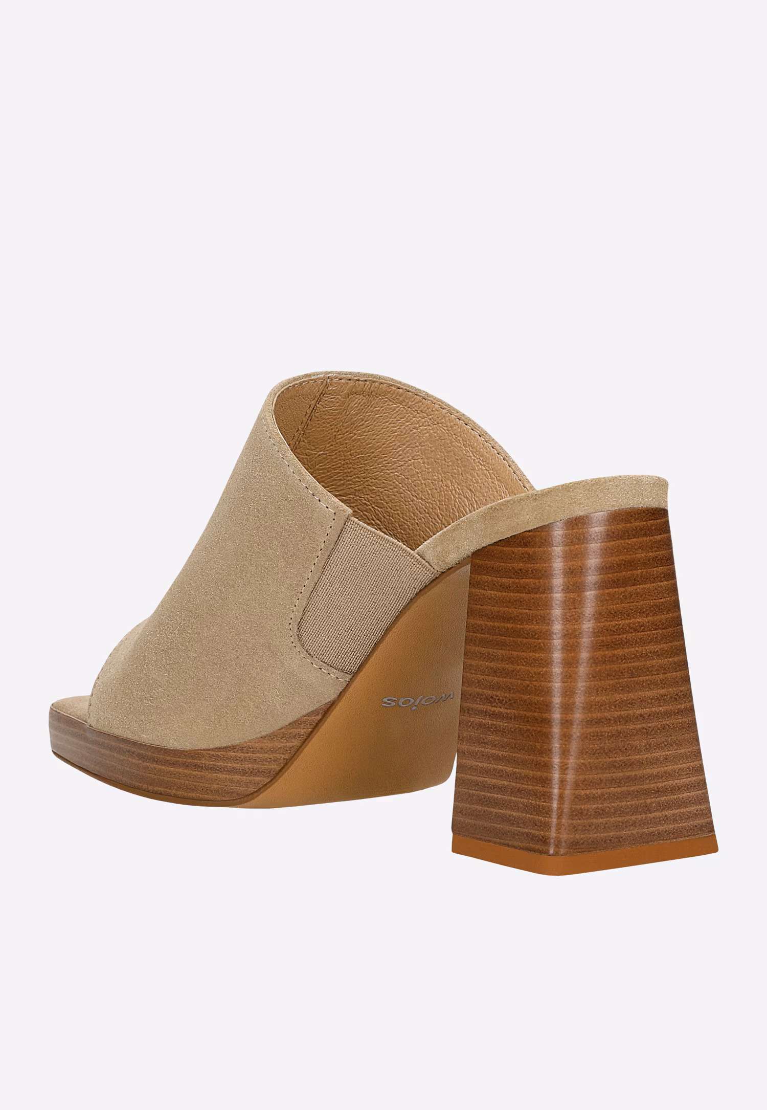 Beżowe klapki na masywnym obcasie