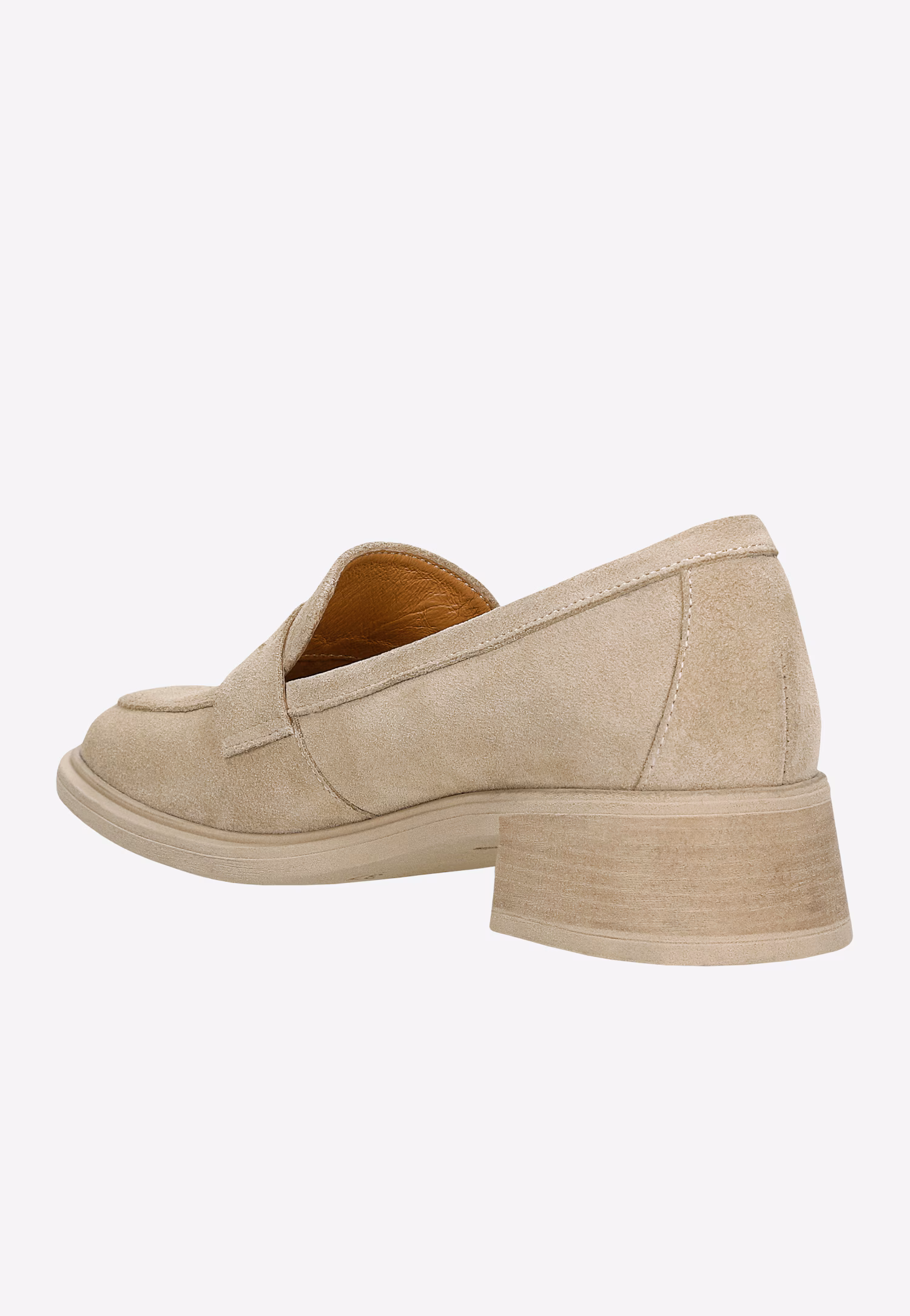 Beżowe mokasyny na niskim obcasie