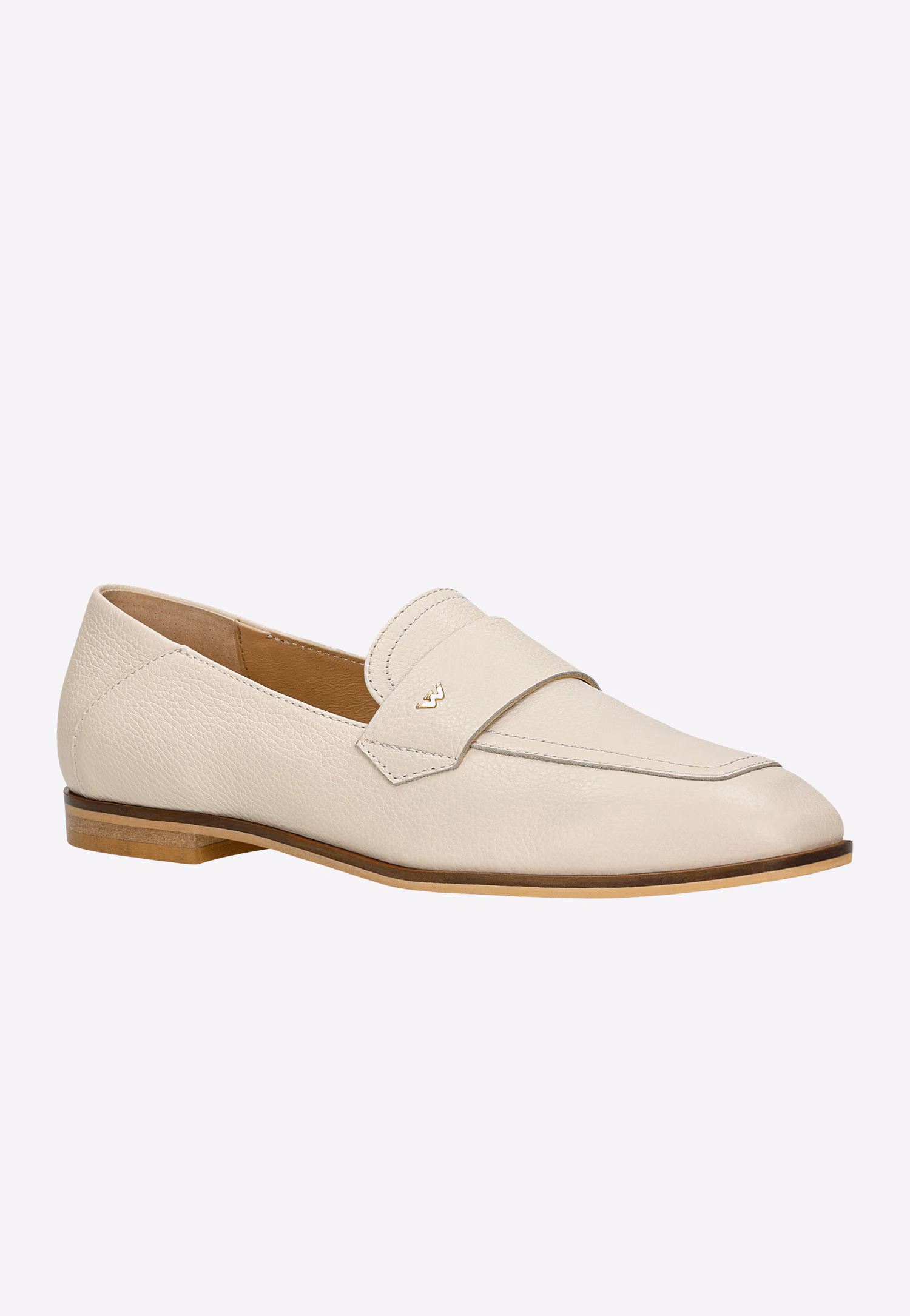 Beżowe mokasyny damskie na brązowej podeszwie