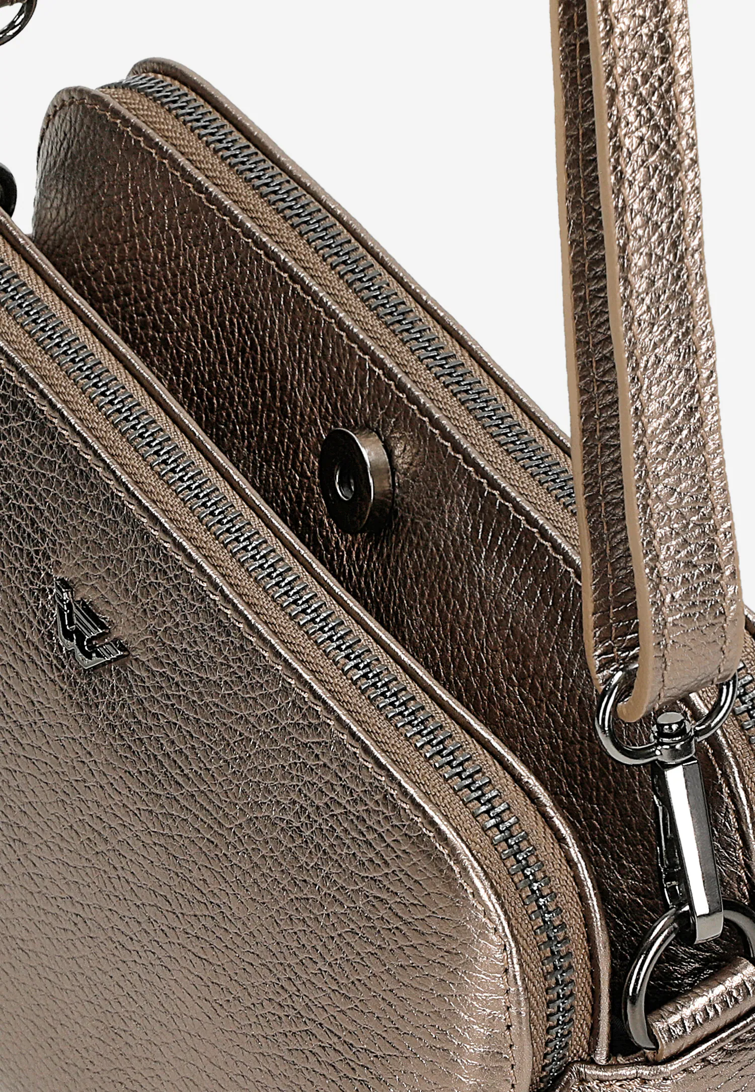 Złota torebka damska skórzana