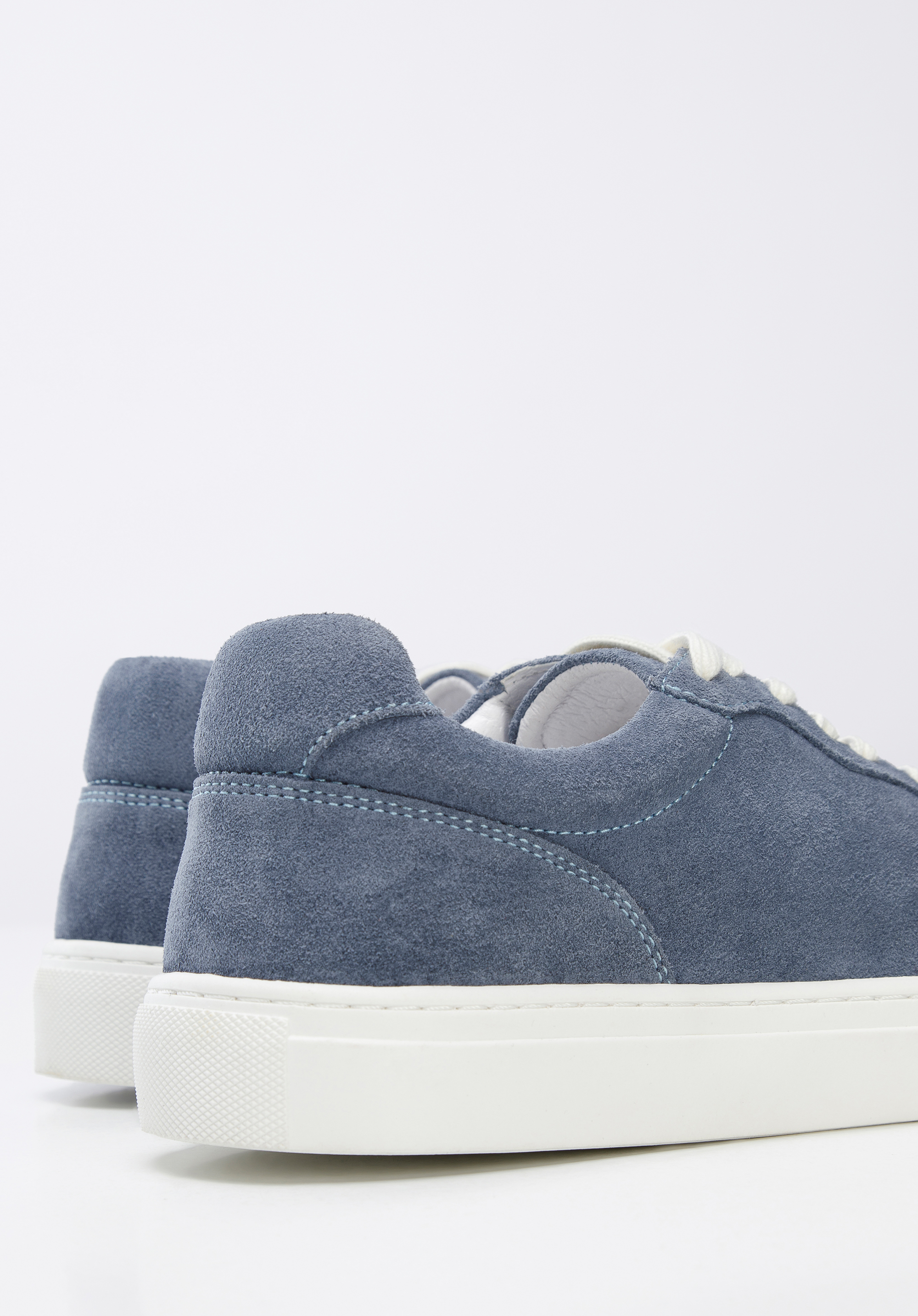 Męskie sneakersy zamszowe klasyczne