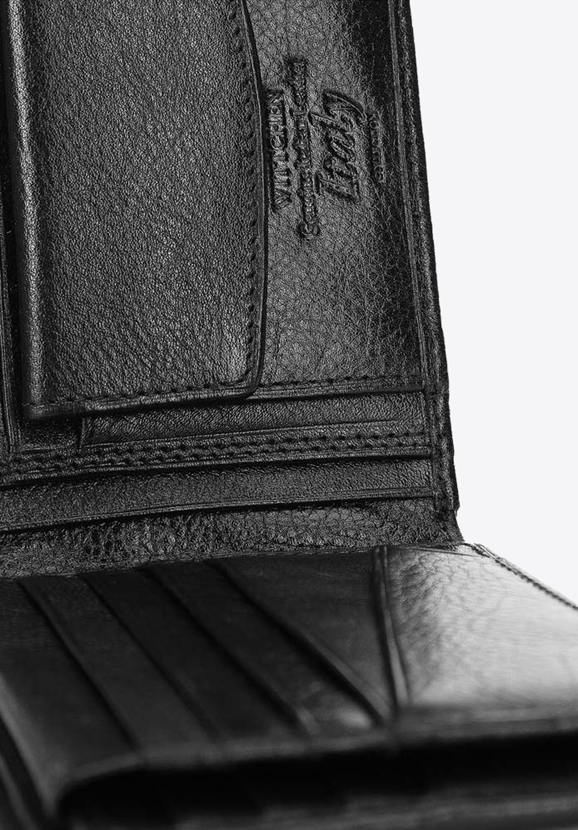 Męski portfel skórzany z wykładanym panelem