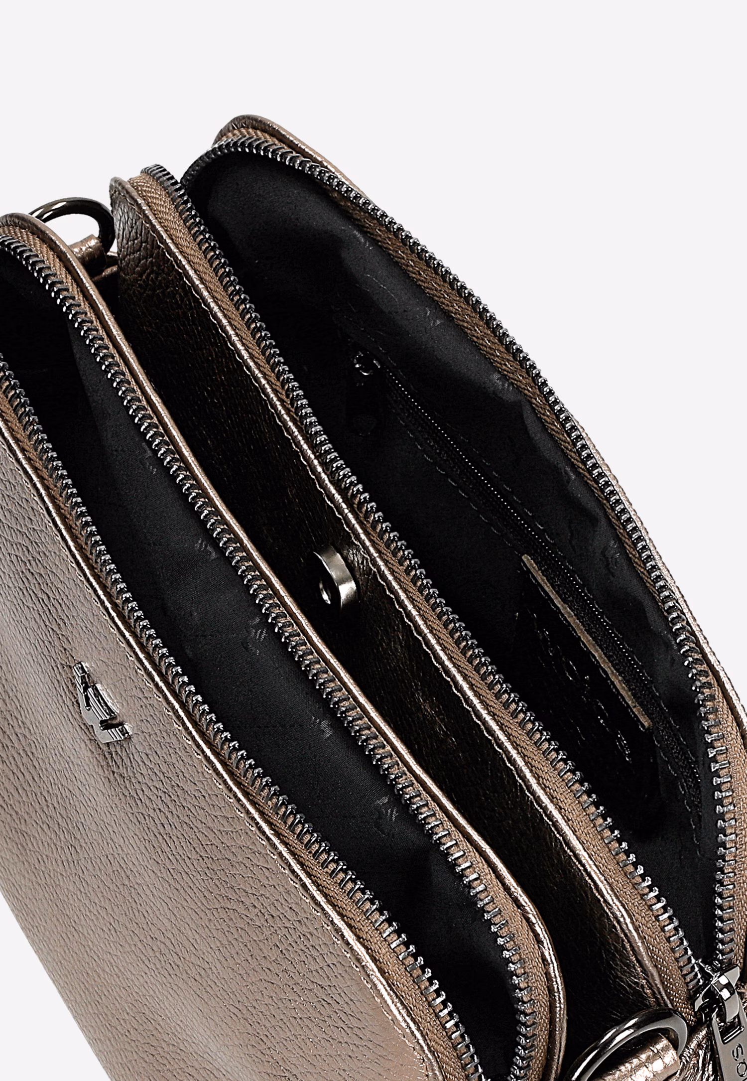 Złota torebka damska skórzana