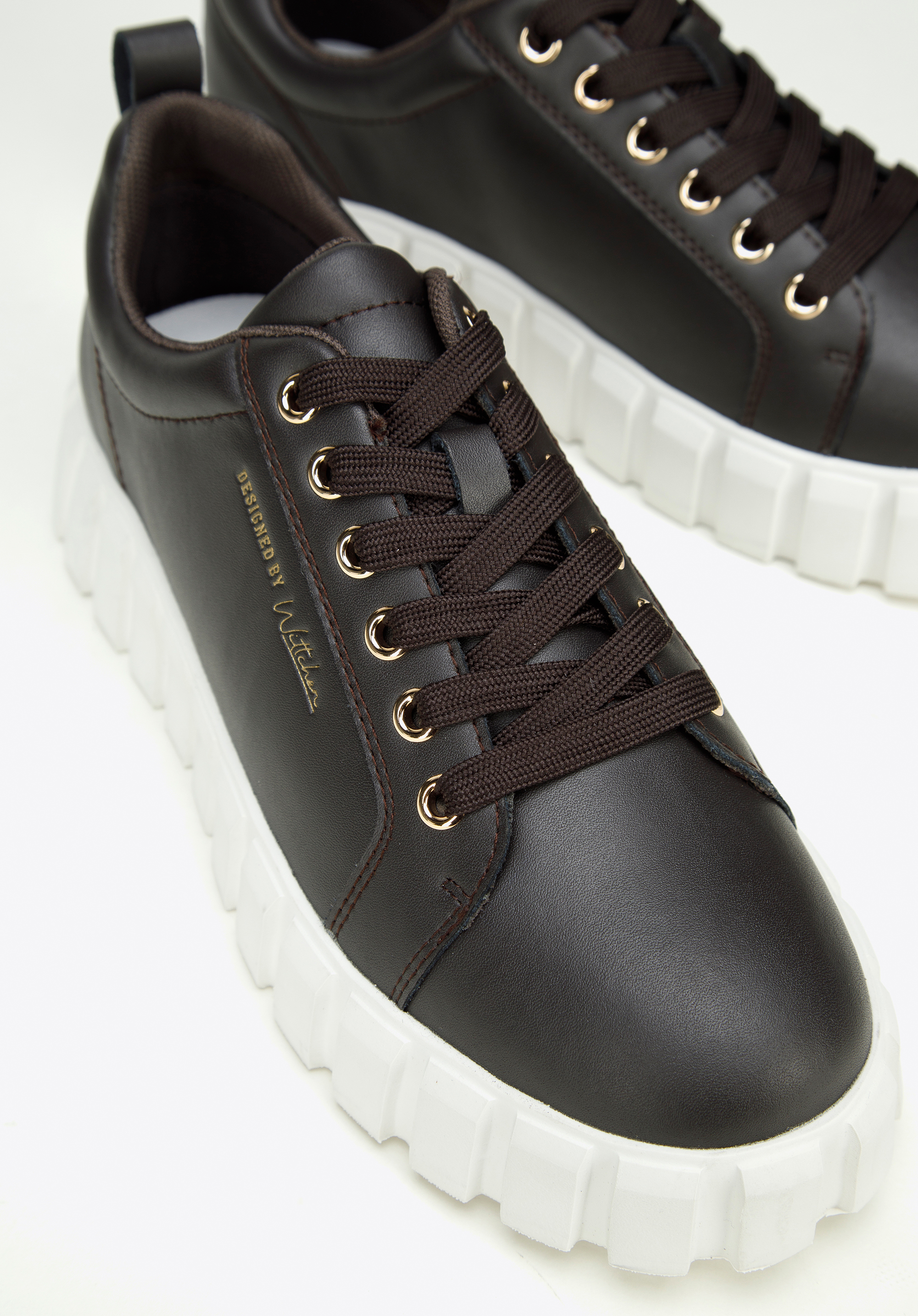 Damskie sneakersy skórzane na grubej platformie