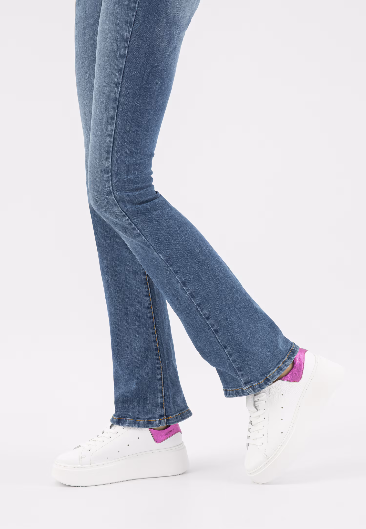 Lekkie białe trampki na flatformie