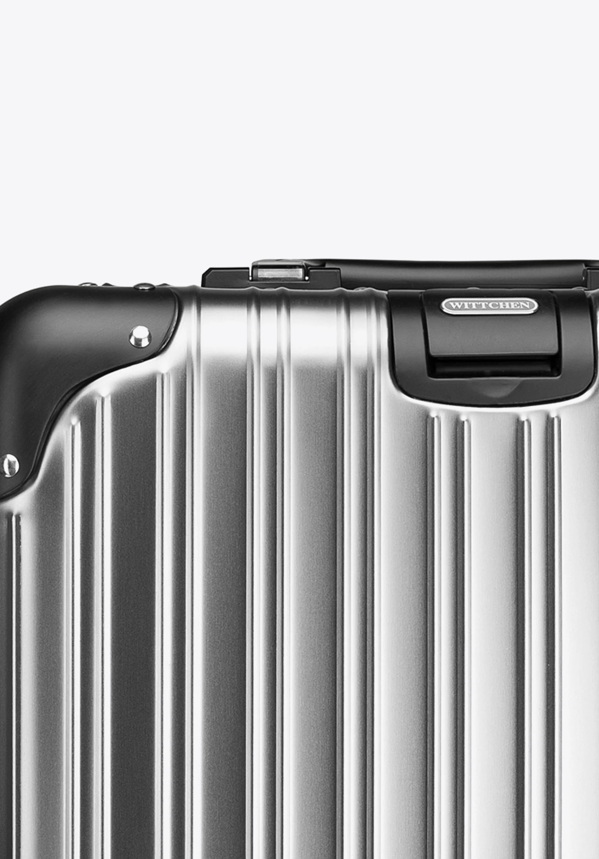 Walizka kabinowa z aluminium