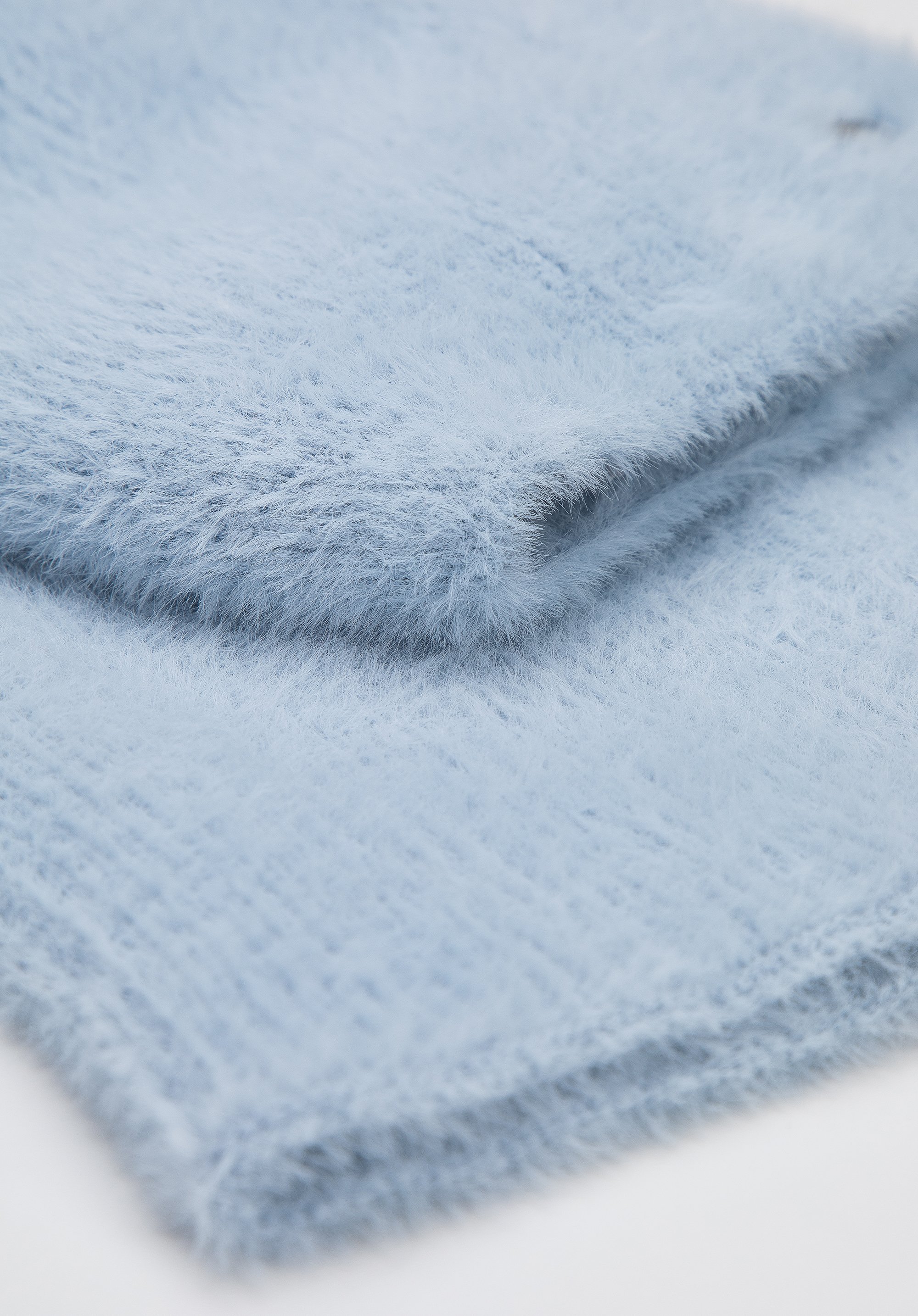 Damski komplet zimowy z miękkiej dzianiny