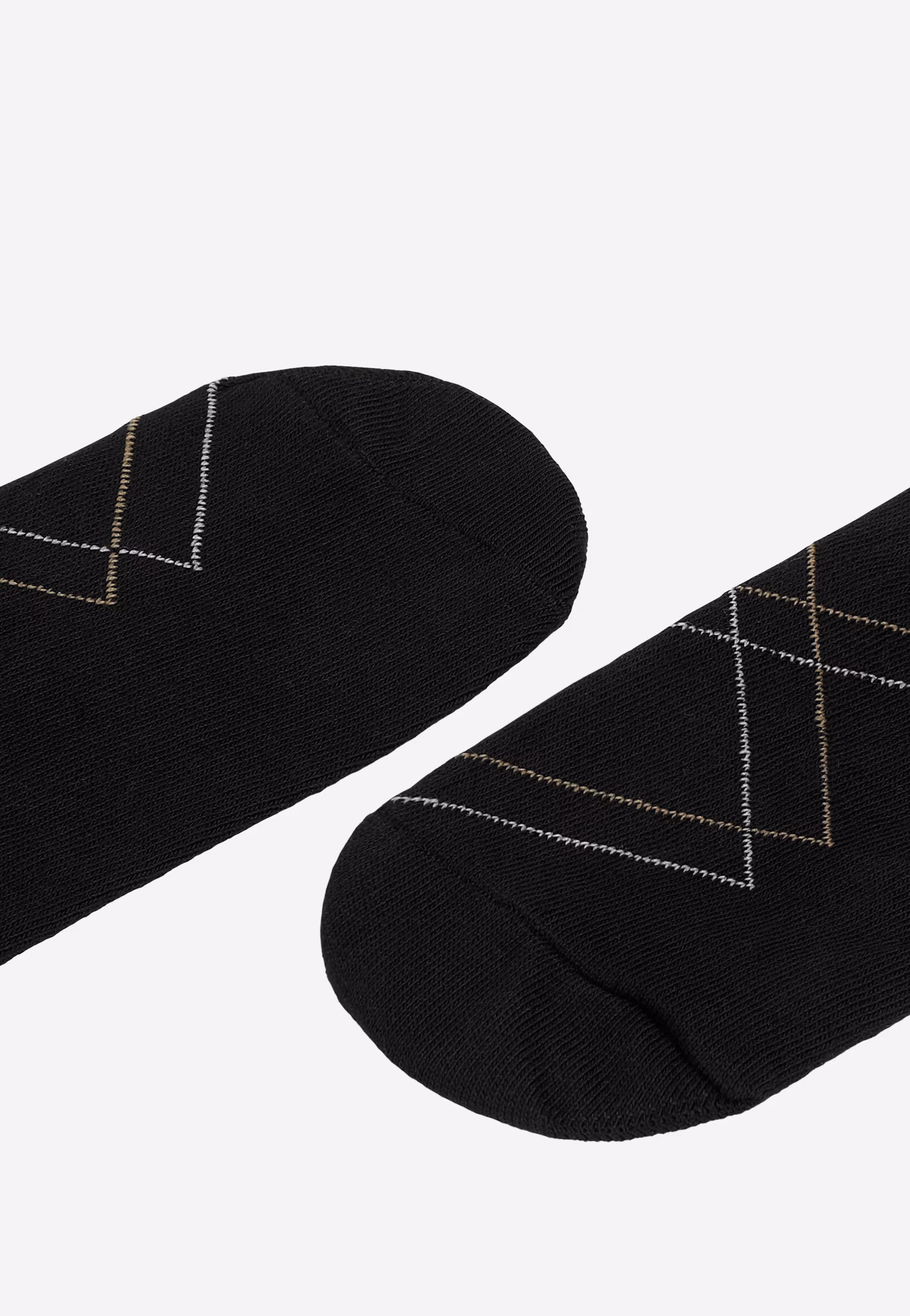 Czarne wysokie skarpety ze wzorem w romby