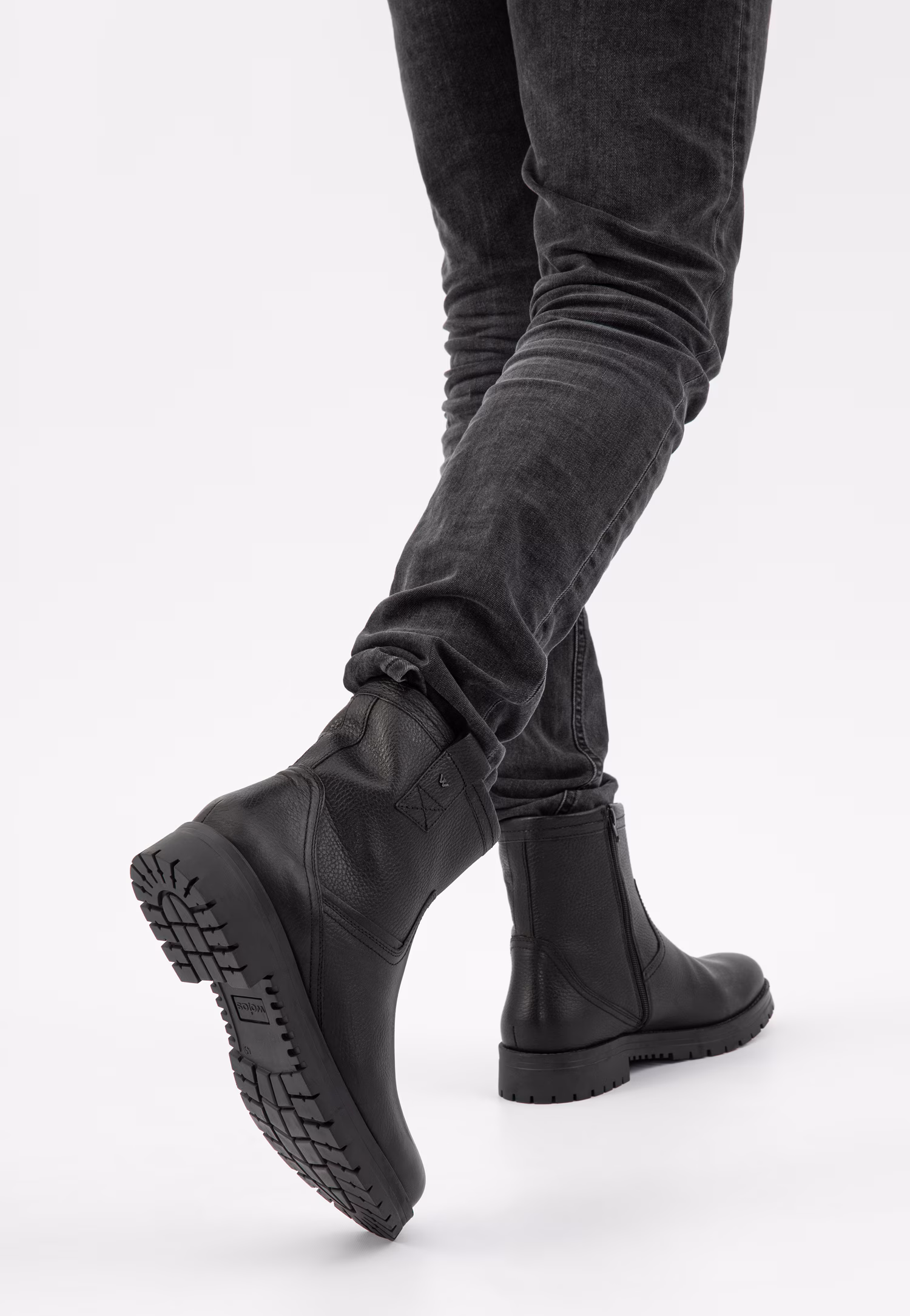 Czarne męskie botki zapinane na zamek