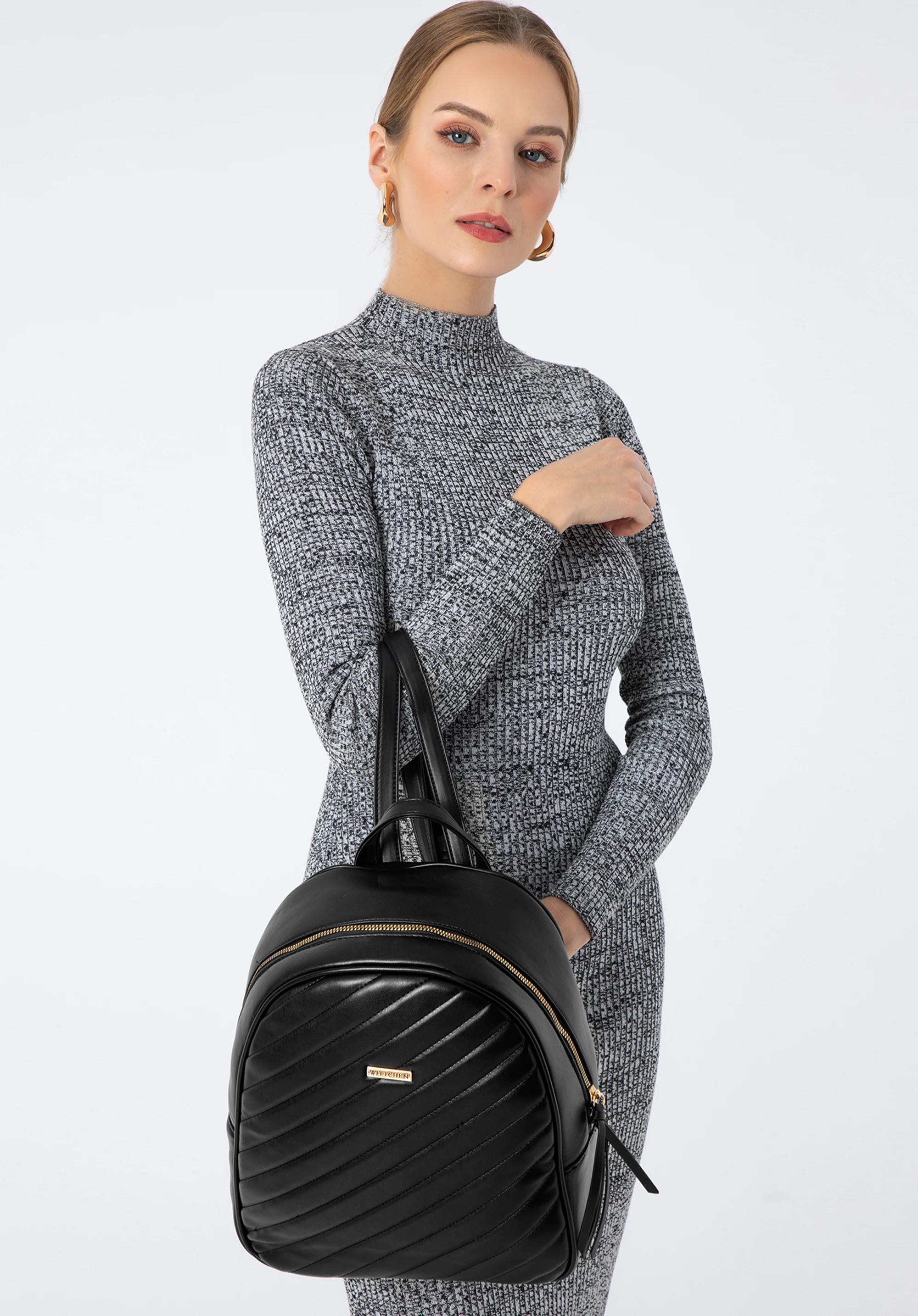 Damski plecak z ukośnie pikowanej skóry ekologicznej