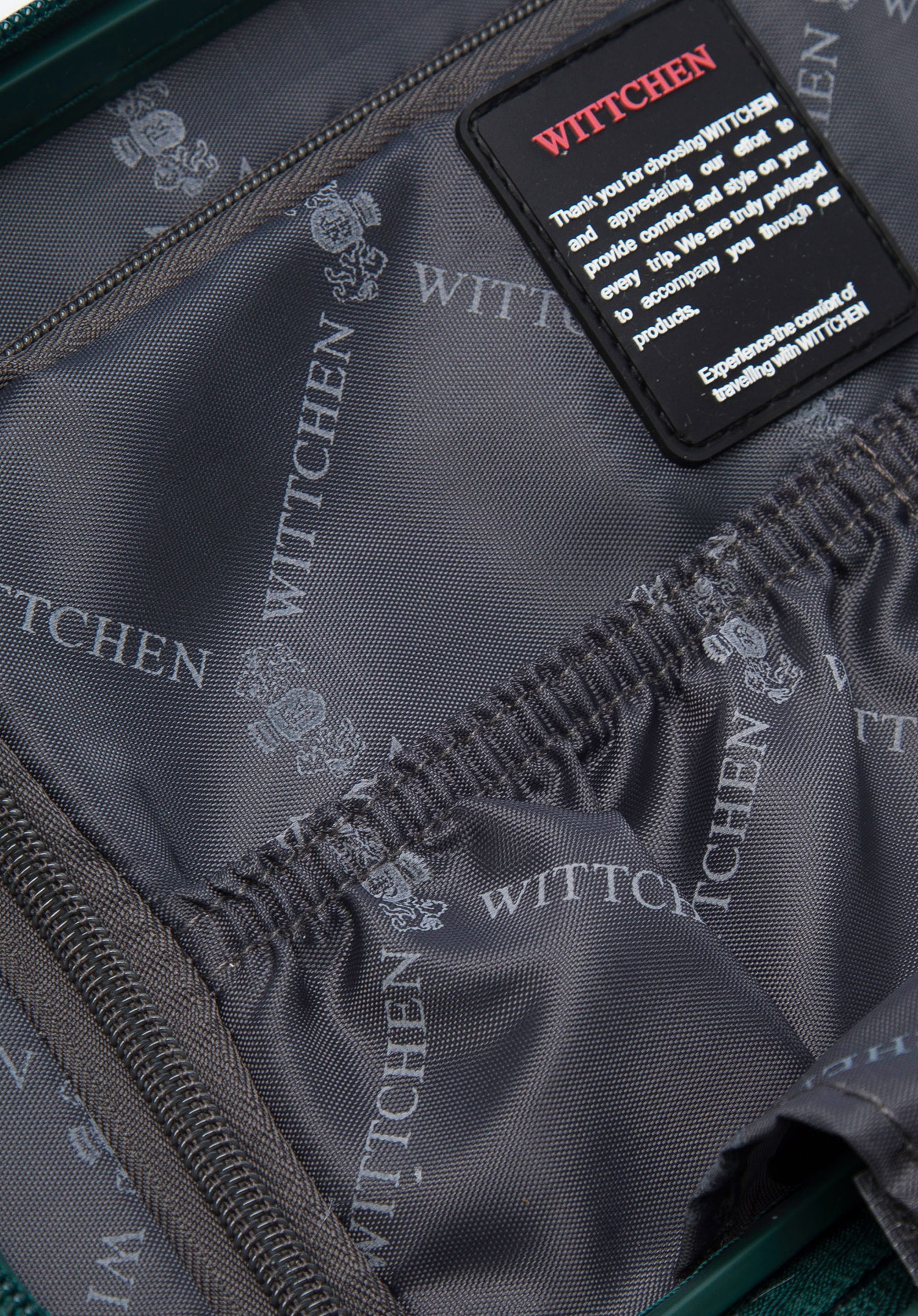 Walizka kabinowa z polikarbonu geometryczna