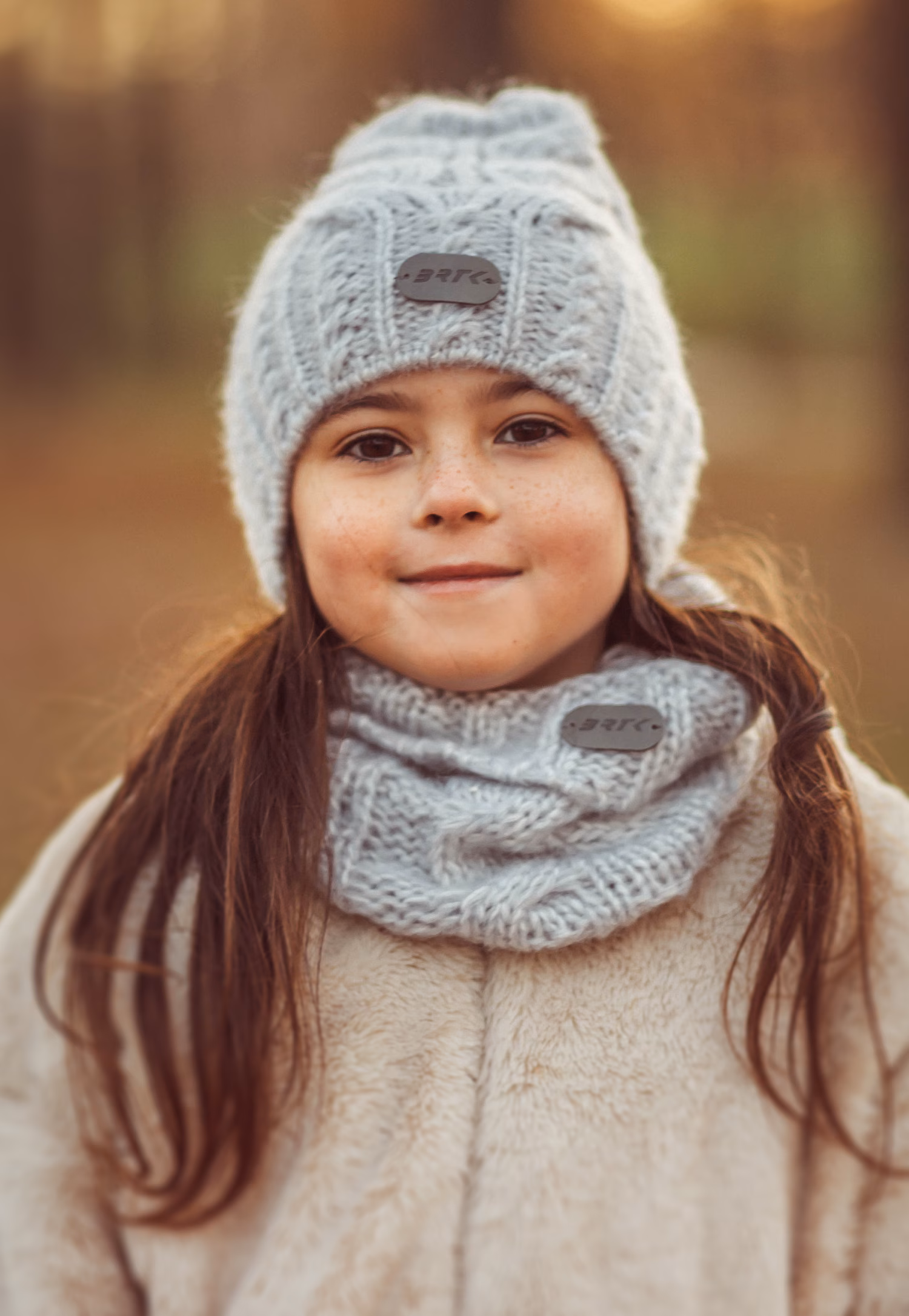 Zimowy zestaw BARTEK z wełny merino 85604-80, czapka + komin