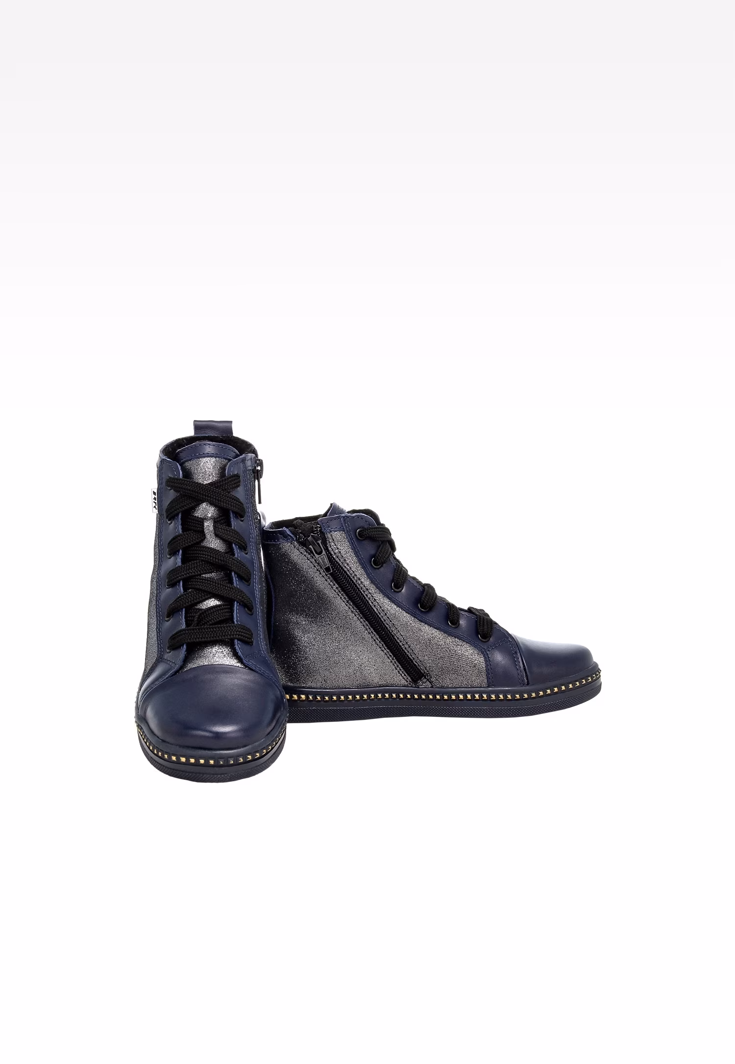 Szare trampki z elementami z lakierowanej skóry 14133-08