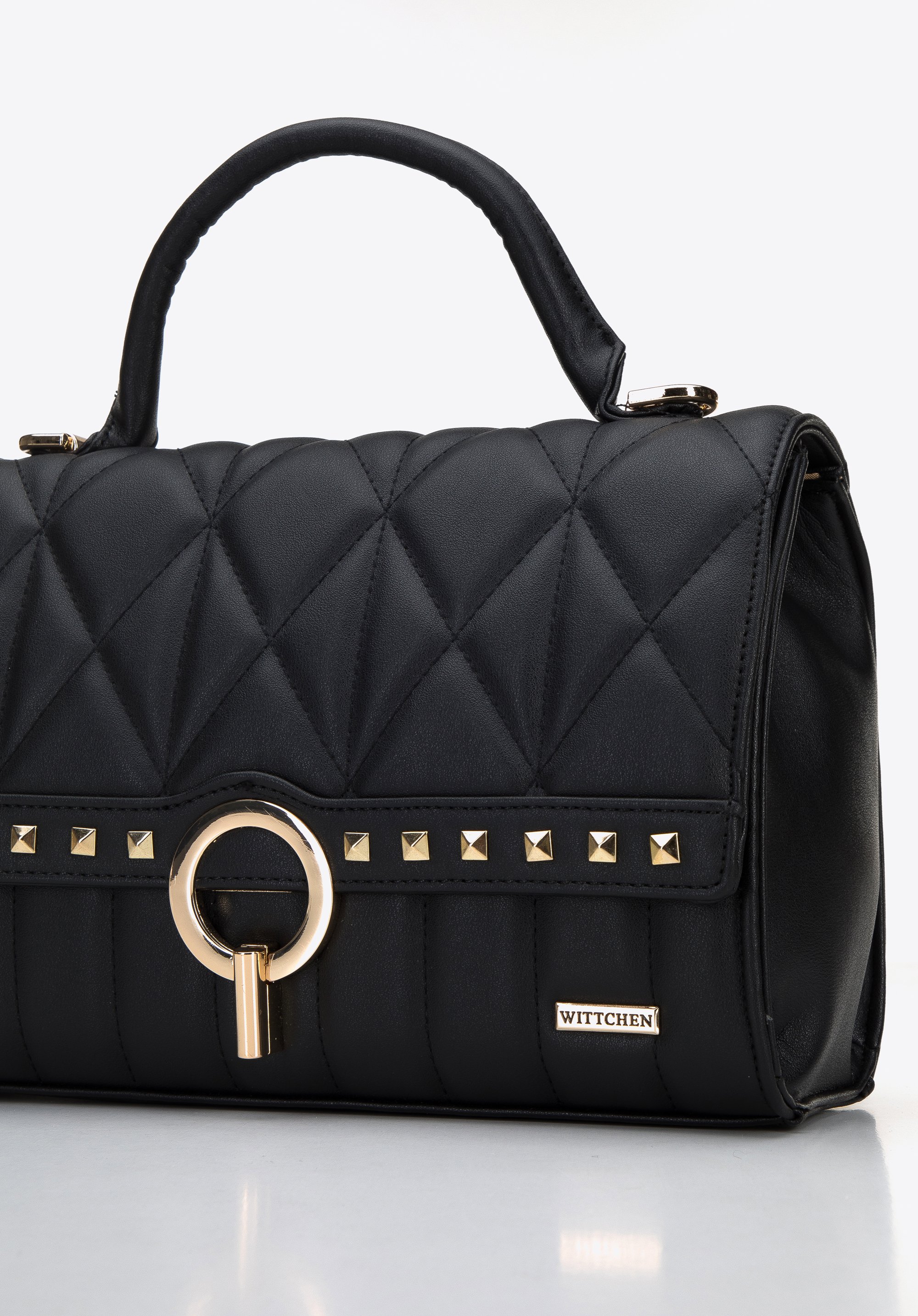 Torebka kuferek z pikowanej ekoskóry z nitami