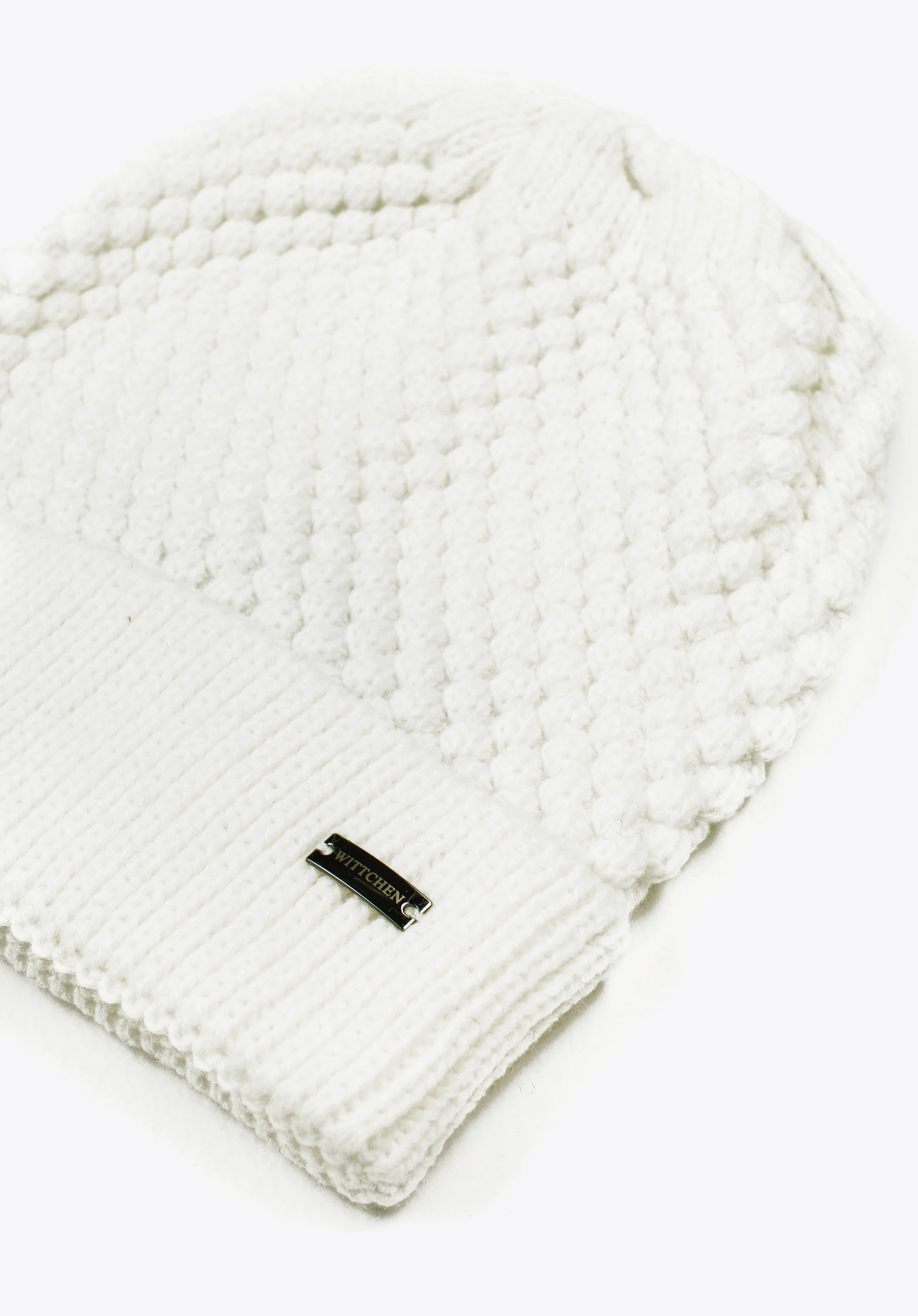 Damska czapka o splocie bąbelkowym