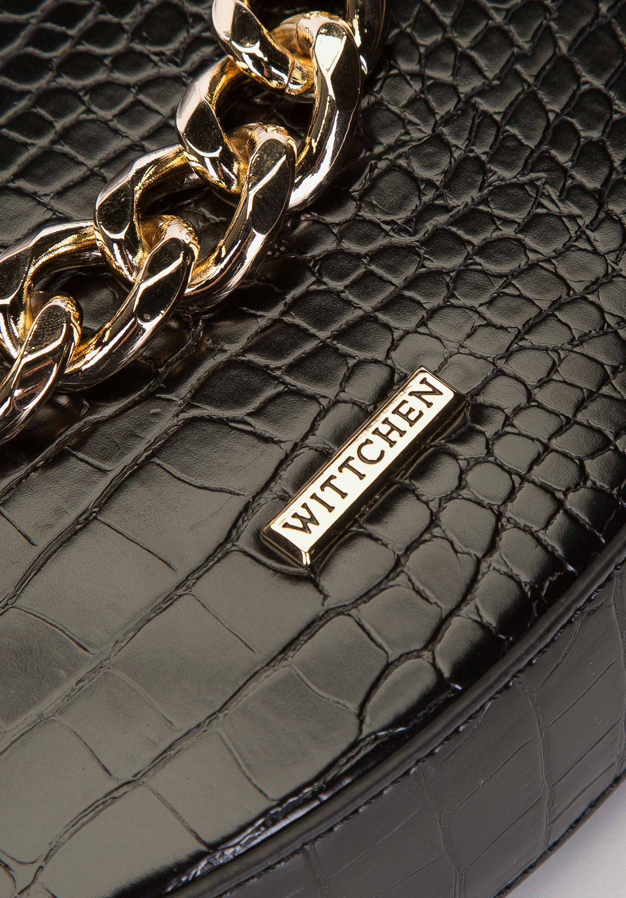 Damska torebka crossbody ze złotym łańcuchem