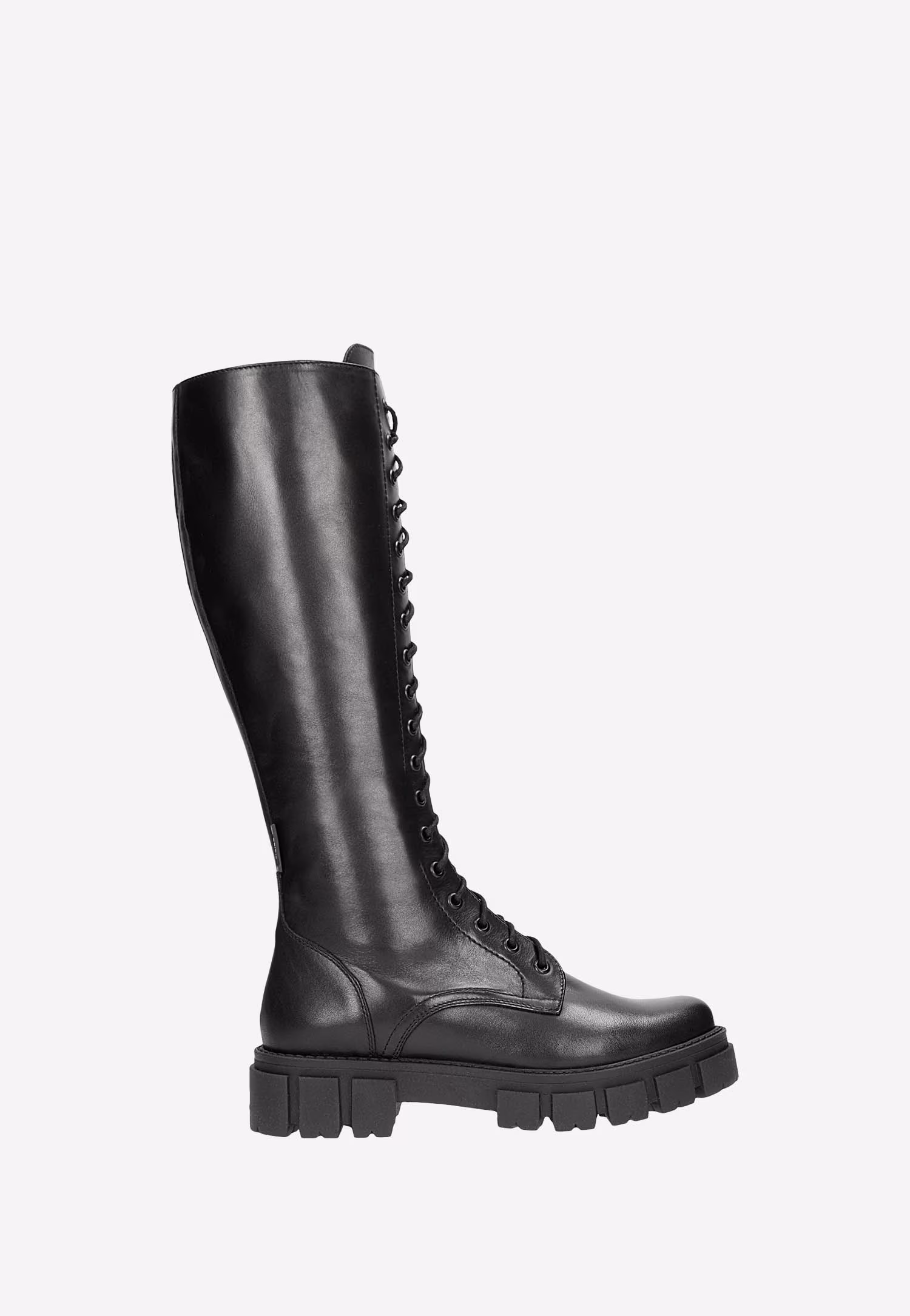 Wysokie sznurowane kozaki damskie na grubej podeszwie