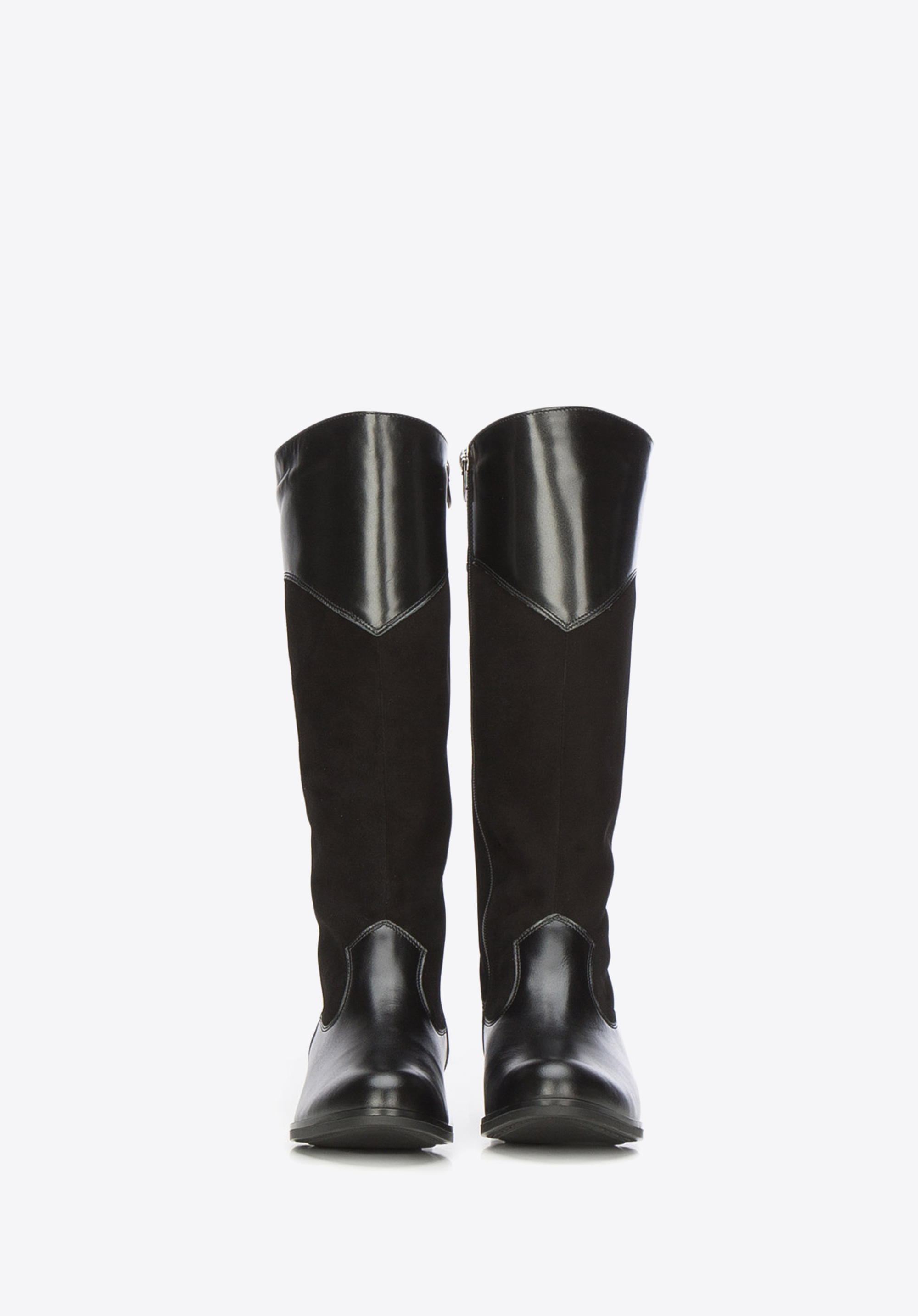 Kozaki z dwóch skór