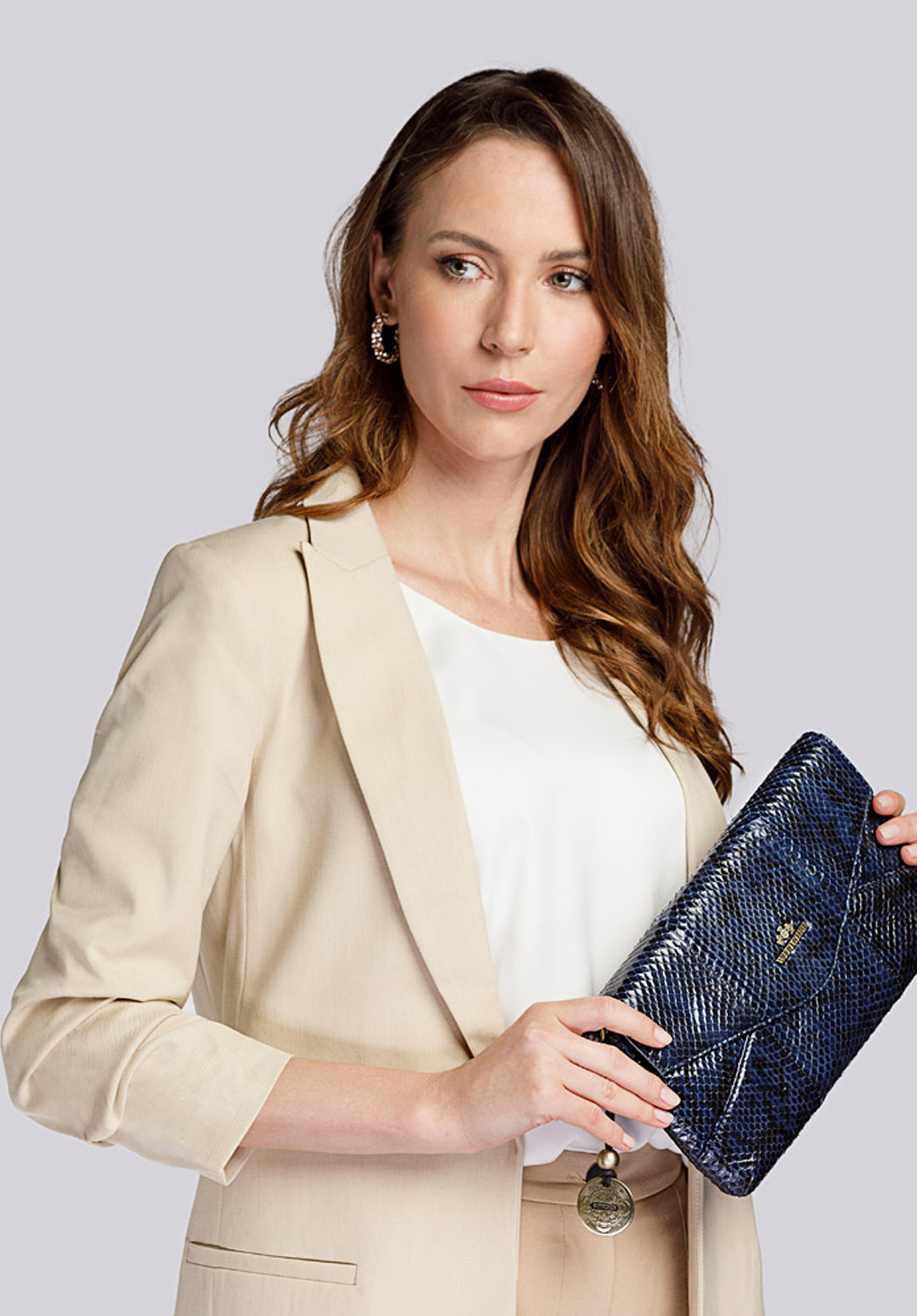 Kopertówka skórzana we wzór węża