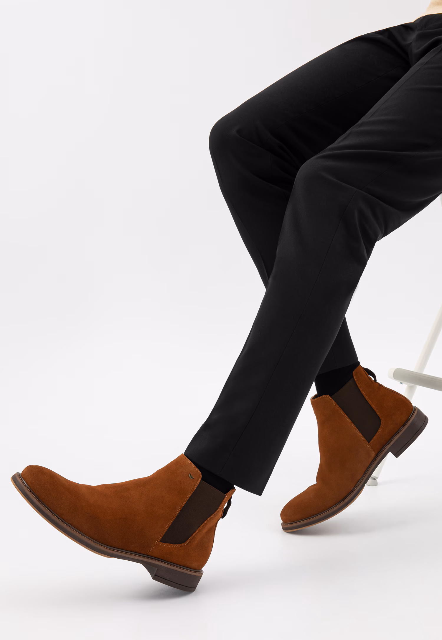 Czarne skórzane sztyblety męskie ze skóry licowej