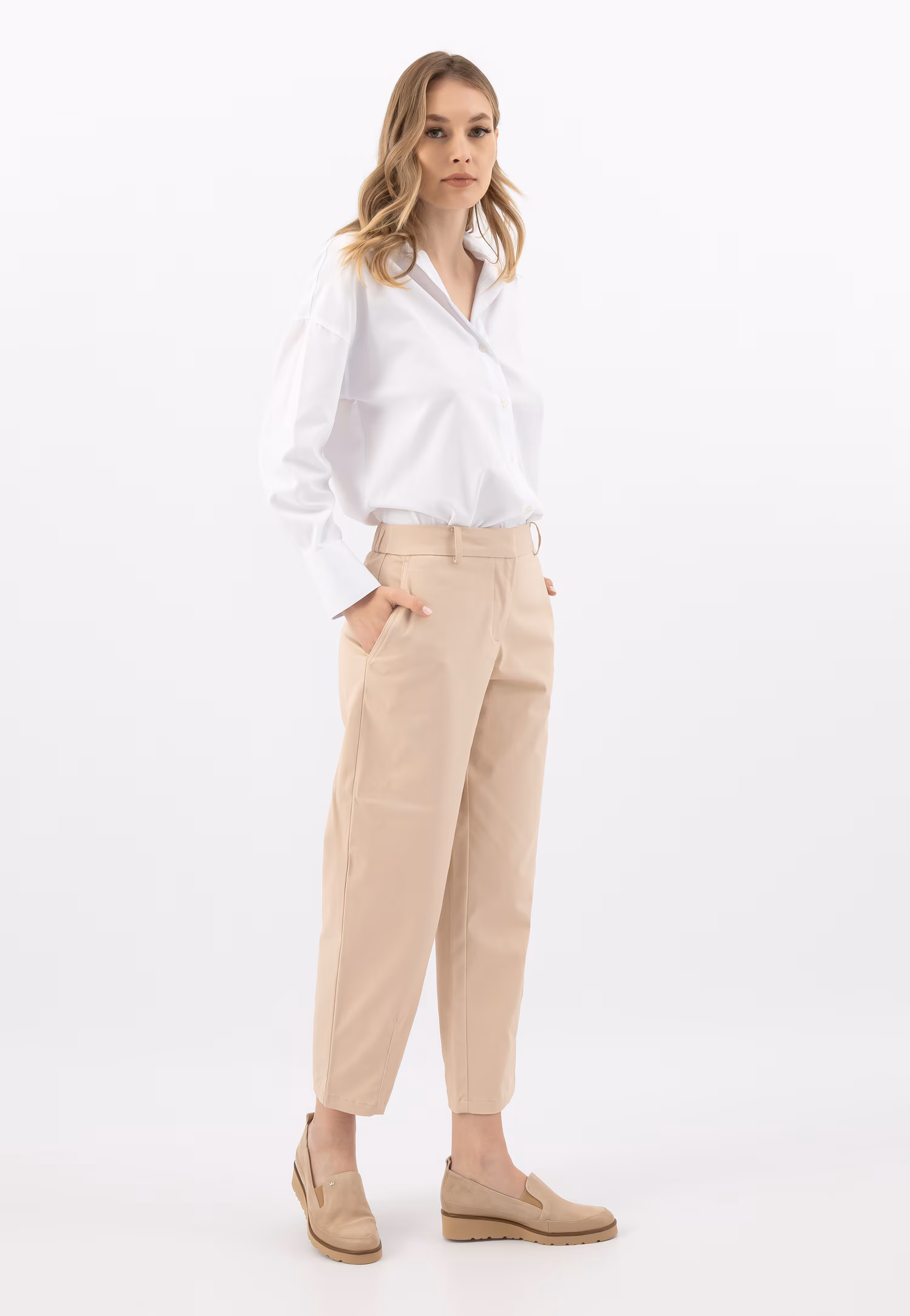 Czarne wsuwane półbuty damskie z łączonych skór