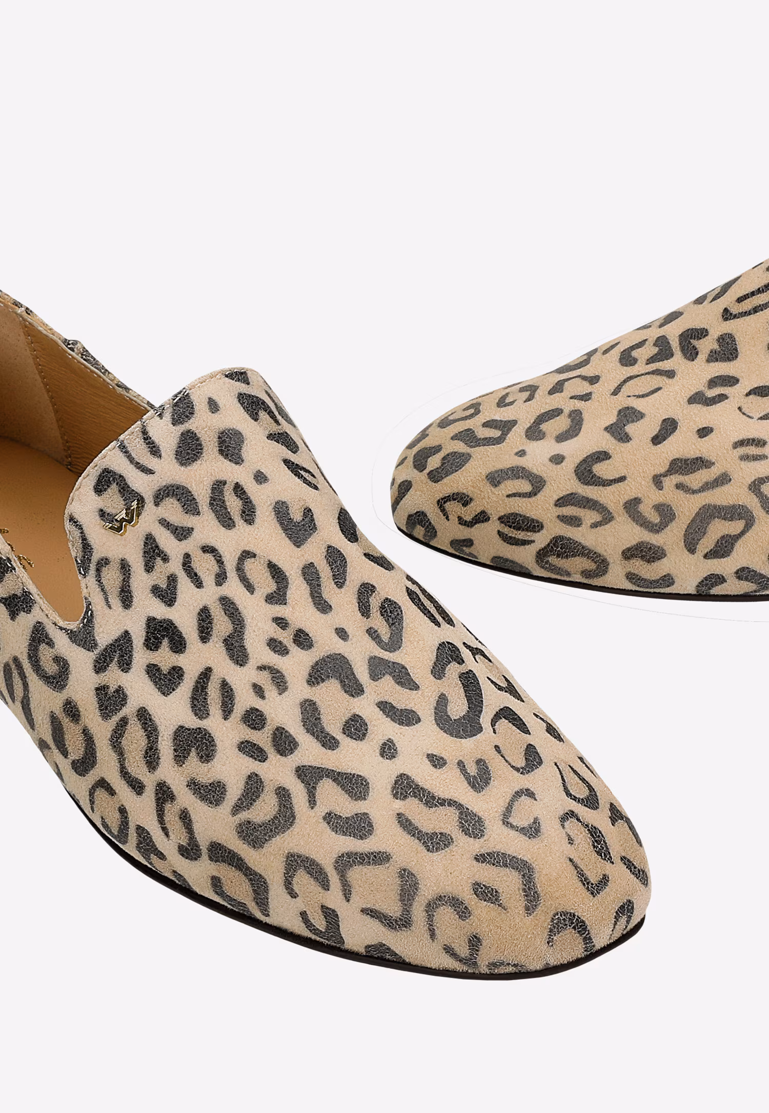 Beżowe lordsy w panterkę ze skóry welurowej