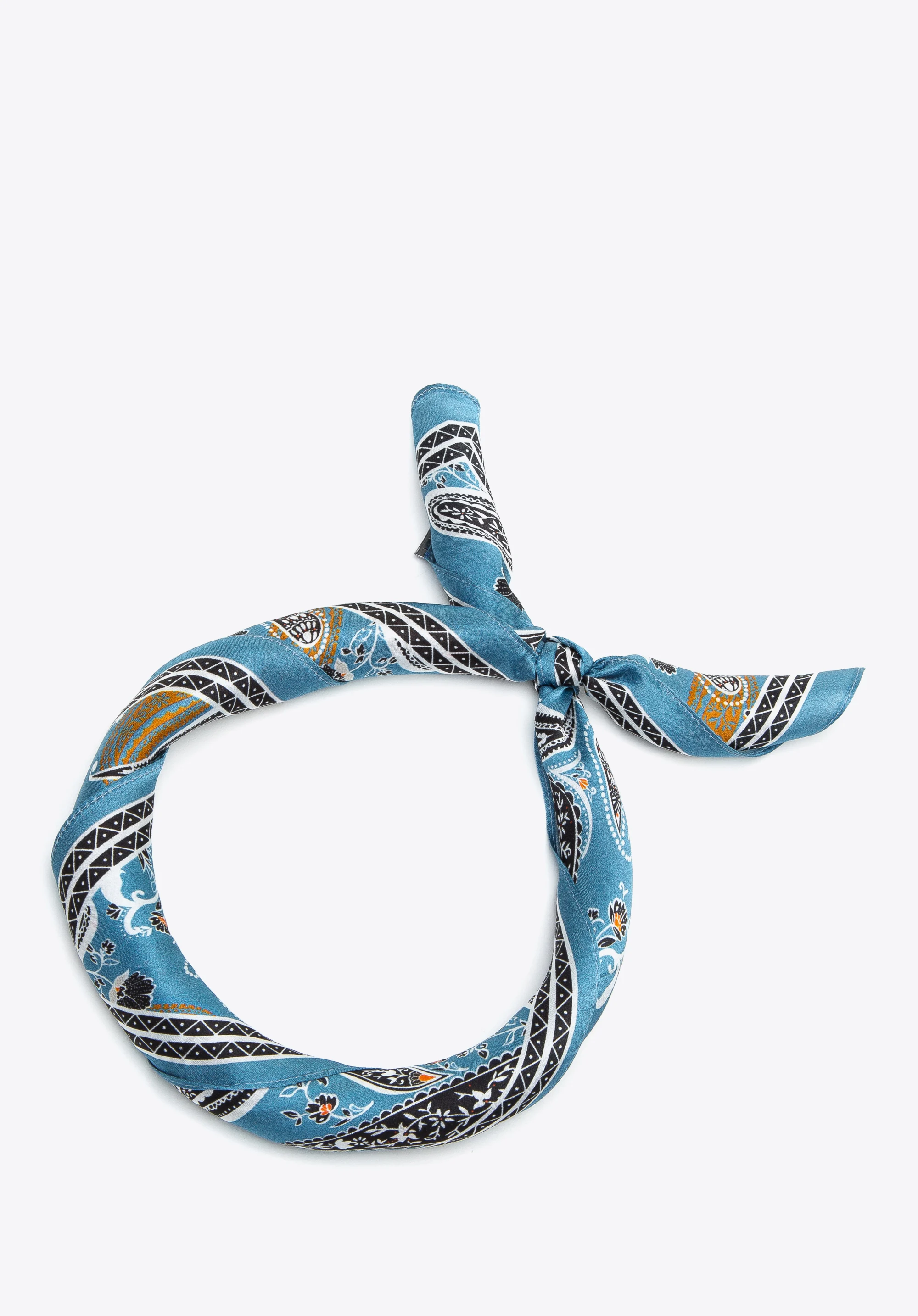 Damska apaszka jedwabna we wzory