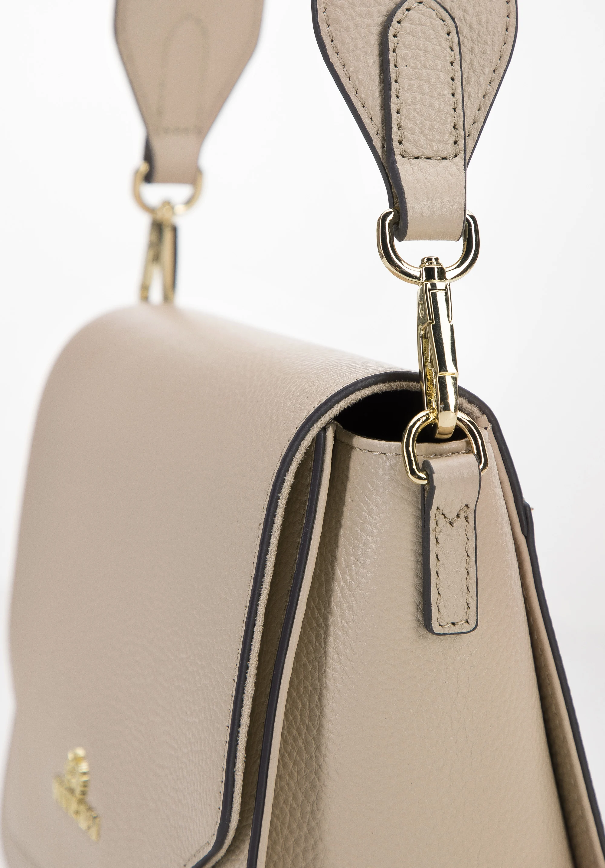 Damska torebka skórzana z klapą o nieregularnym kształcie