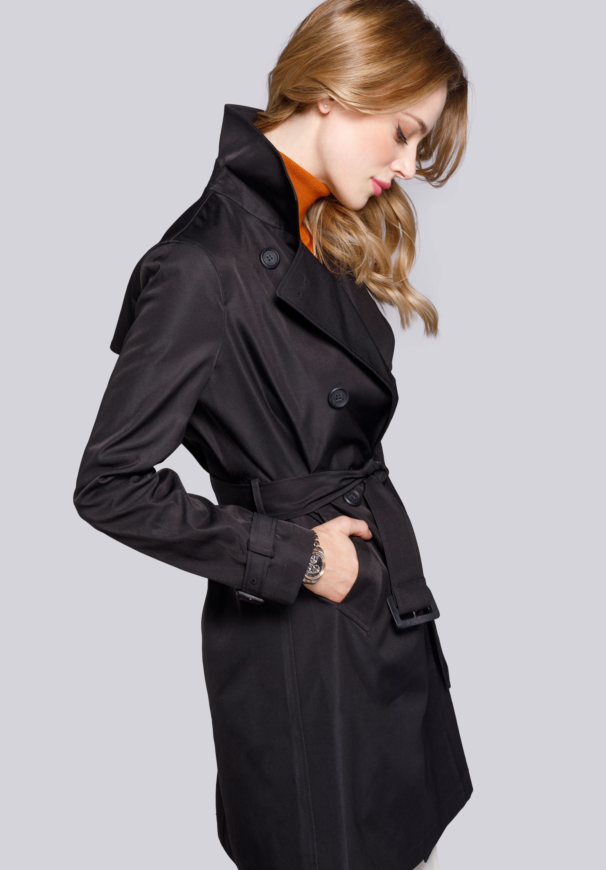 Damski trencz dwurzędowy