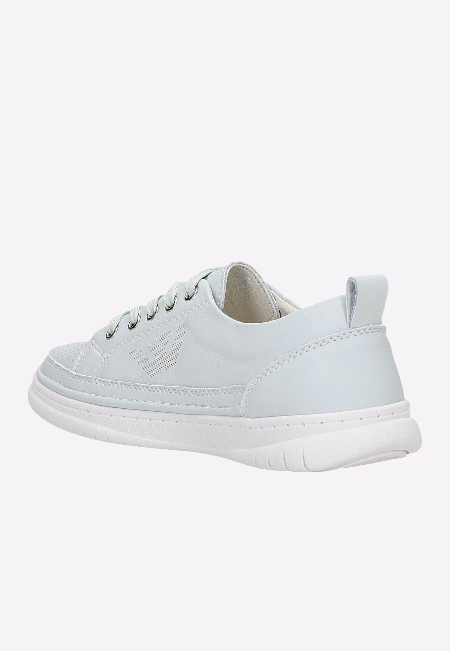 Białe letnie trampki na gumowej podeszwie