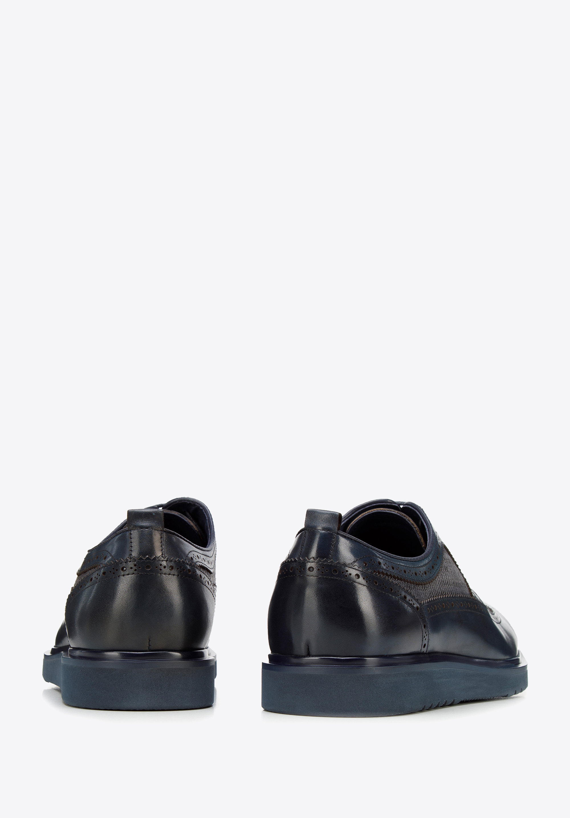 Męskie brogsy ze skóry i tkaniny na nowoczesnej podeszwie