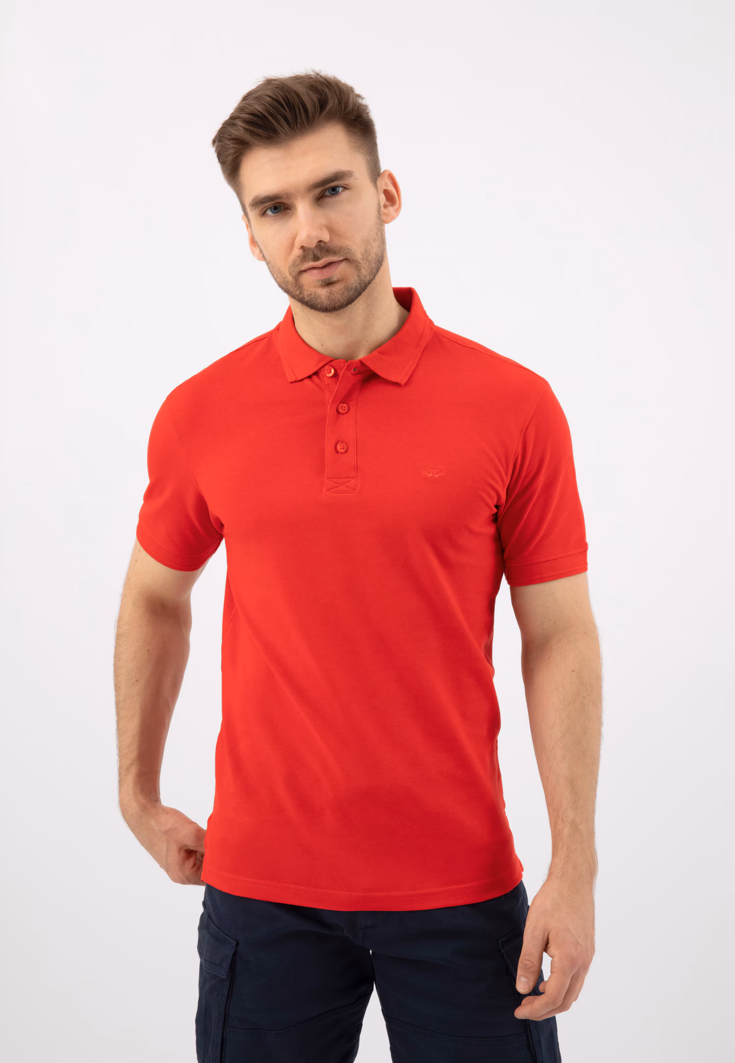 Jasnoniebieskie bawełniane polo męskie z haftowanym logo