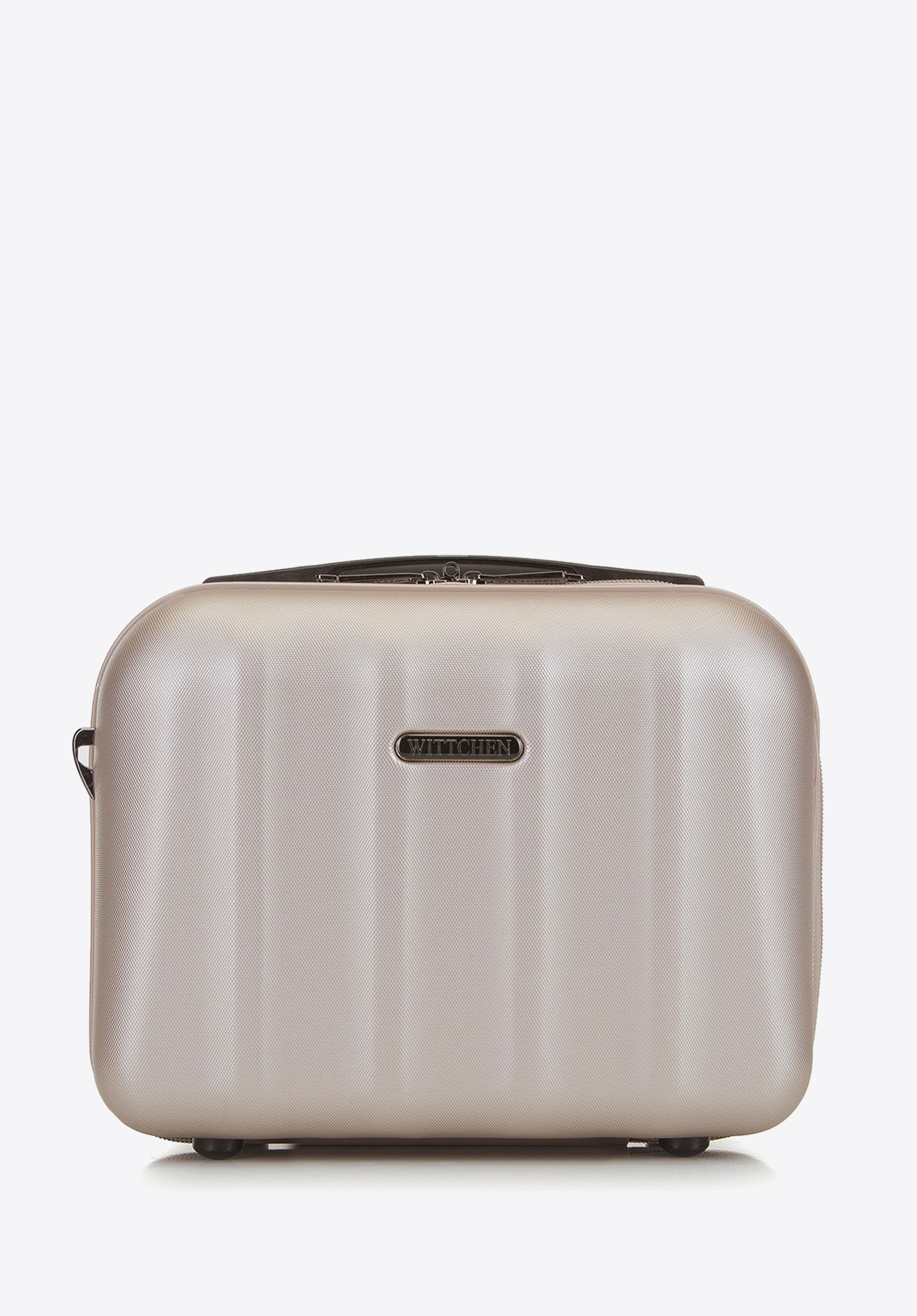 Walizka kabinowa z polikarbonu fakturowana