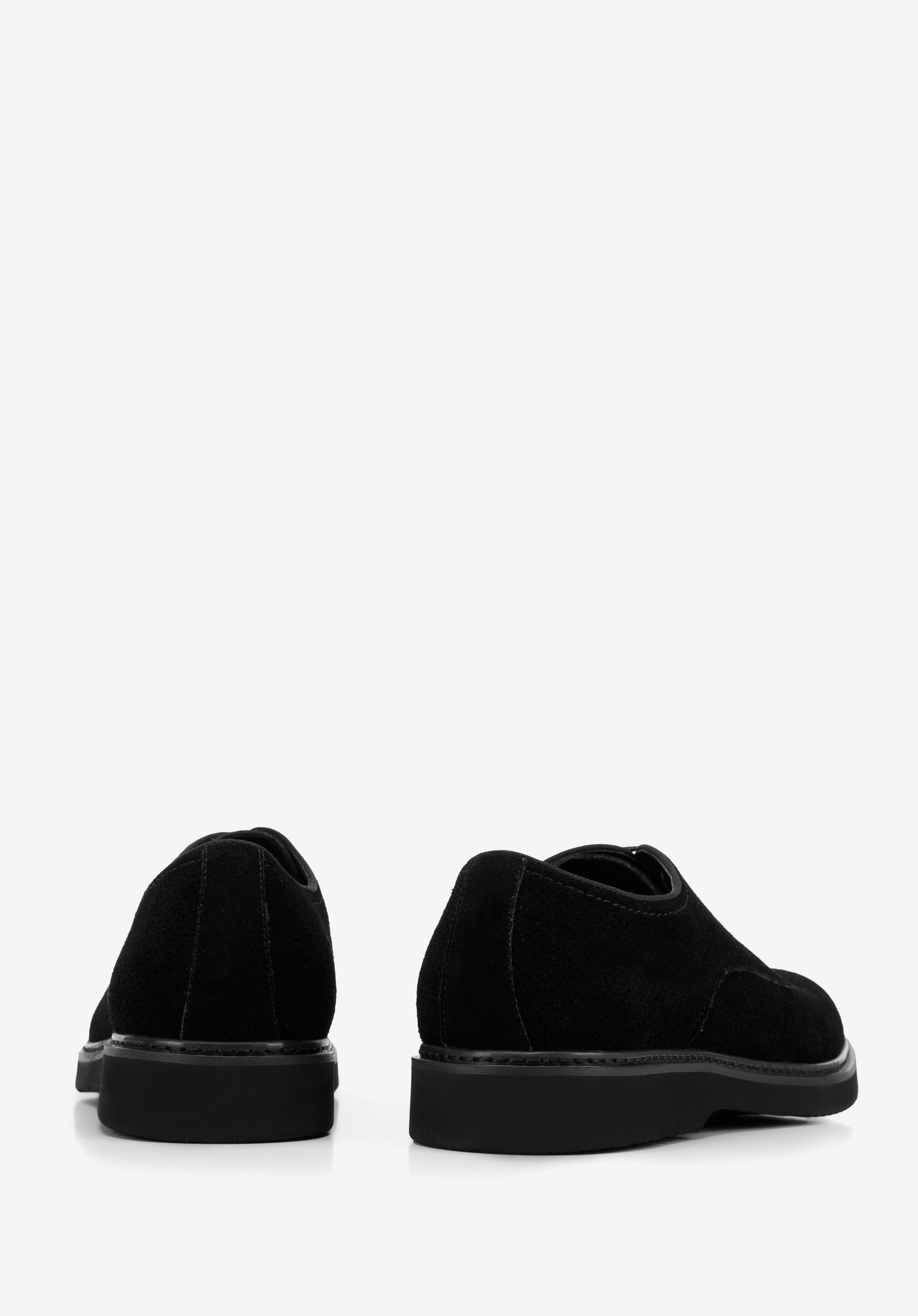 Męskie półbuty z perforowanego zamszu