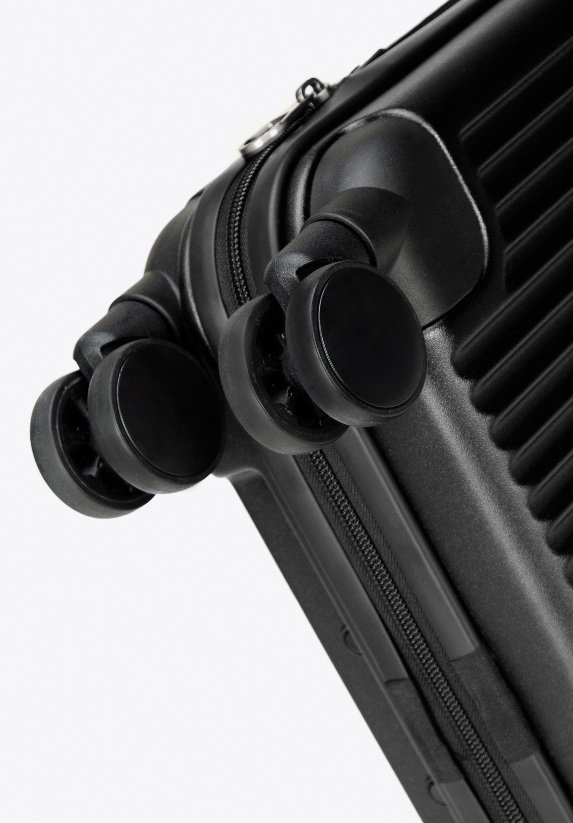 Walizka kabinowa z polikarbonu poszerzana