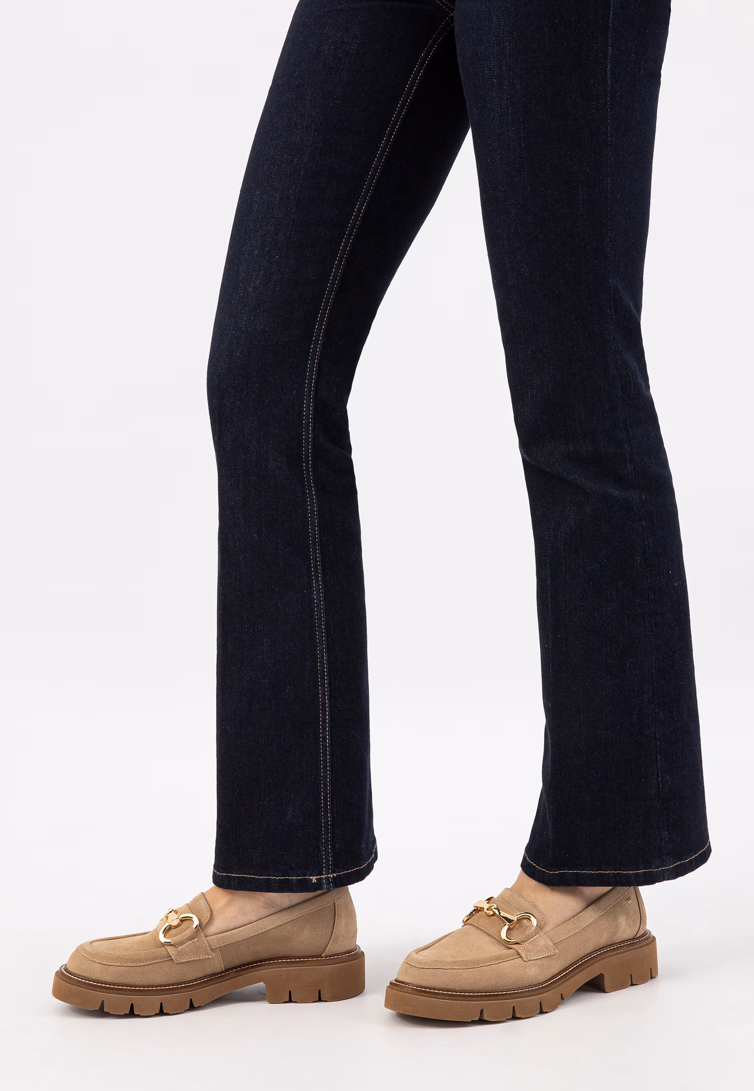 Beżowe masywne mokasyny damskie z wędzidłem