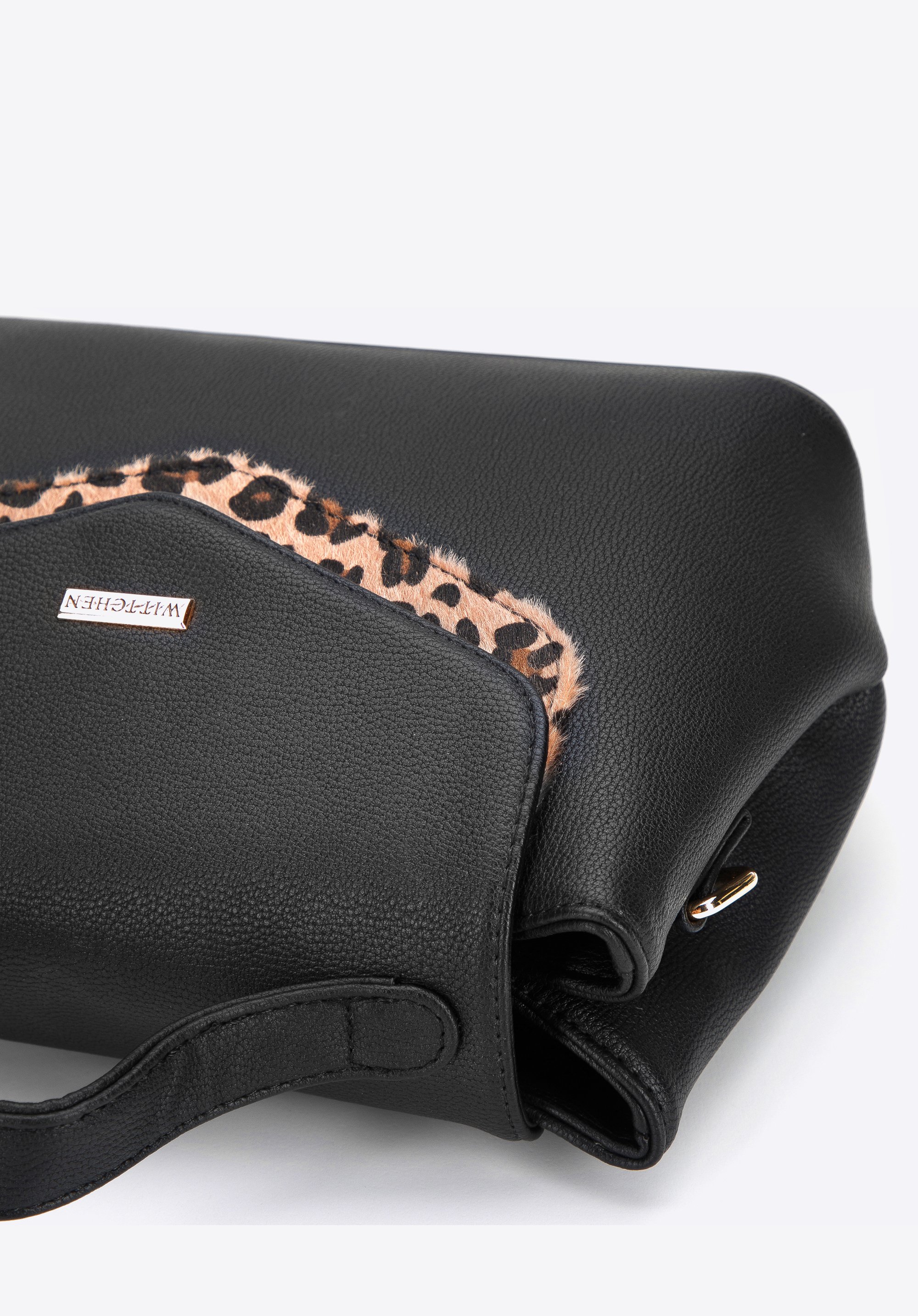 Torebka kuferek z ozdobną wstawką w zwierzęcy wzór mała